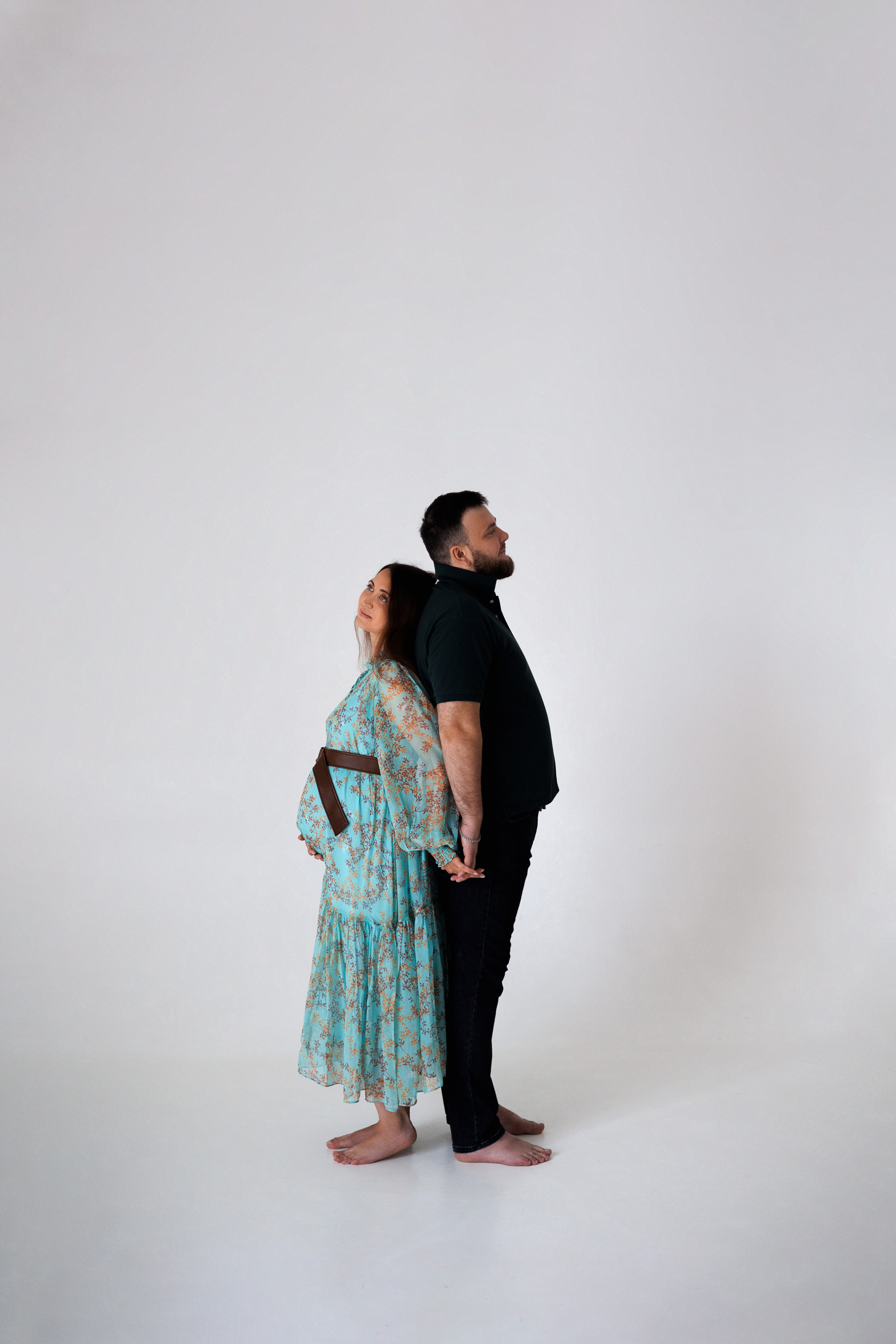 Елена и Герман. Съёмка беременности в студии. Настя Оленченко, портретный/семейный фотограф на цифру и плёнку Москва