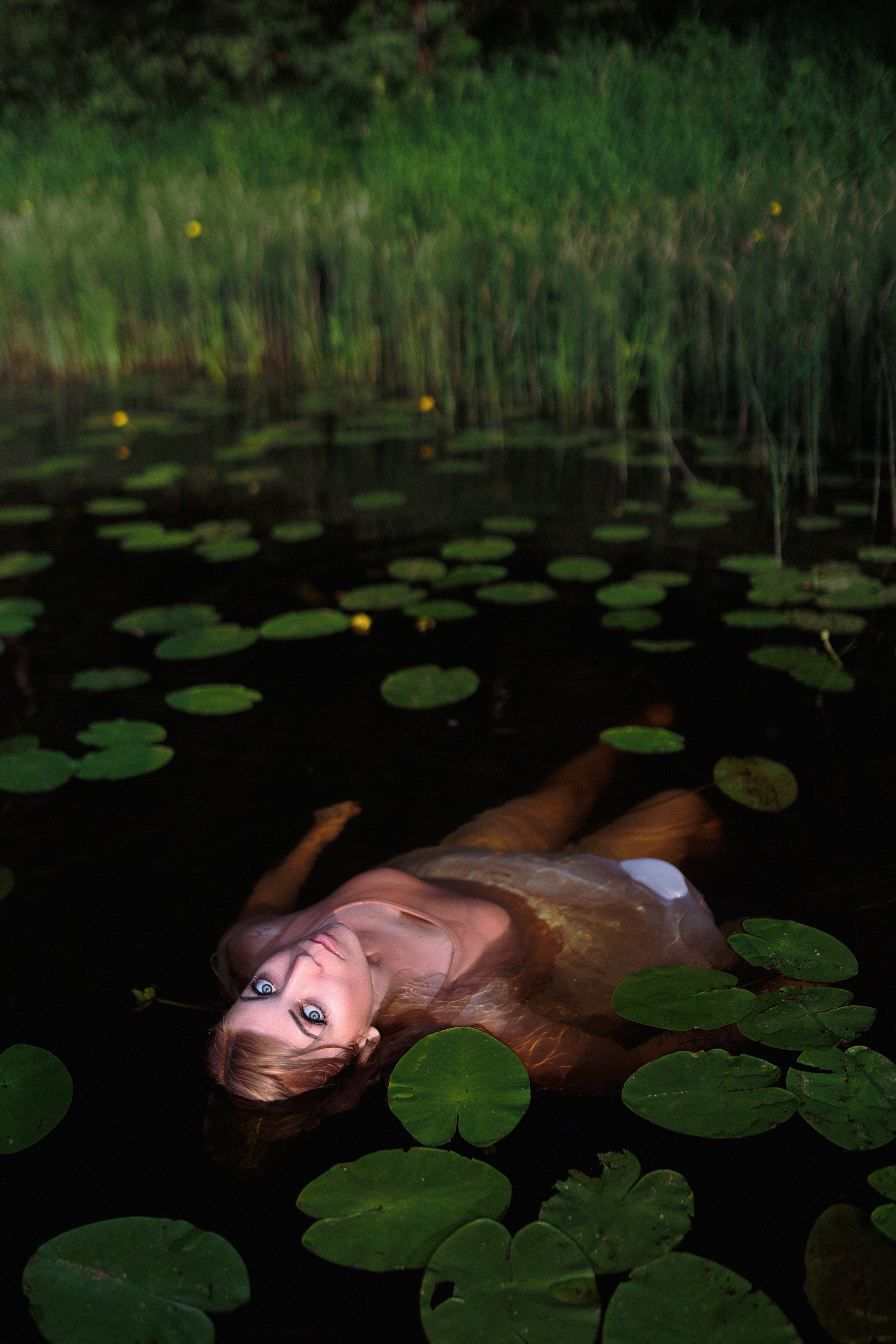 Магия воды. Настя Оленченко, портретный/семейный фотограф на цифру и плёнку Москва
