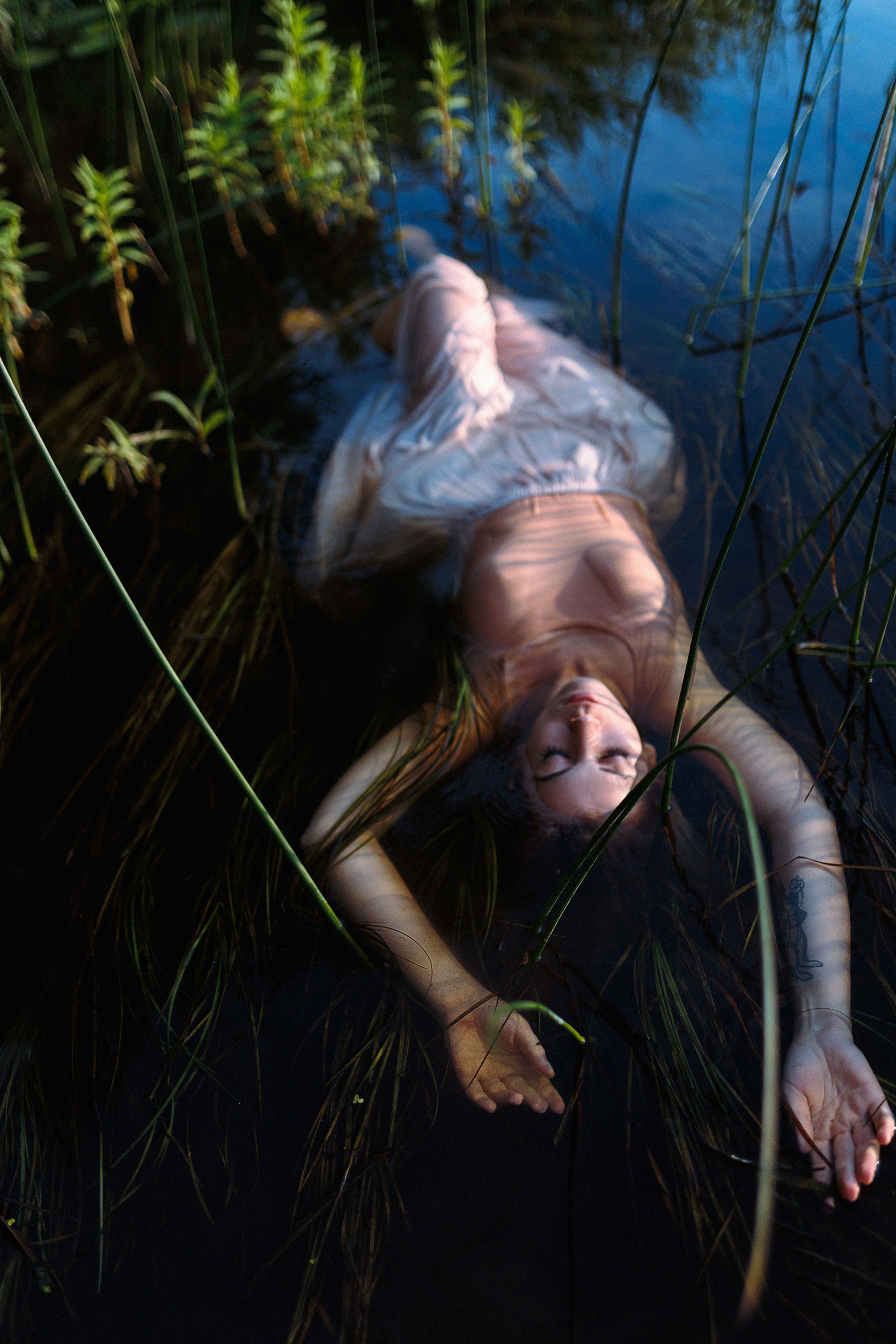 Магия воды. Настя Оленченко, портретный/семейный фотограф на цифру и плёнку Москва