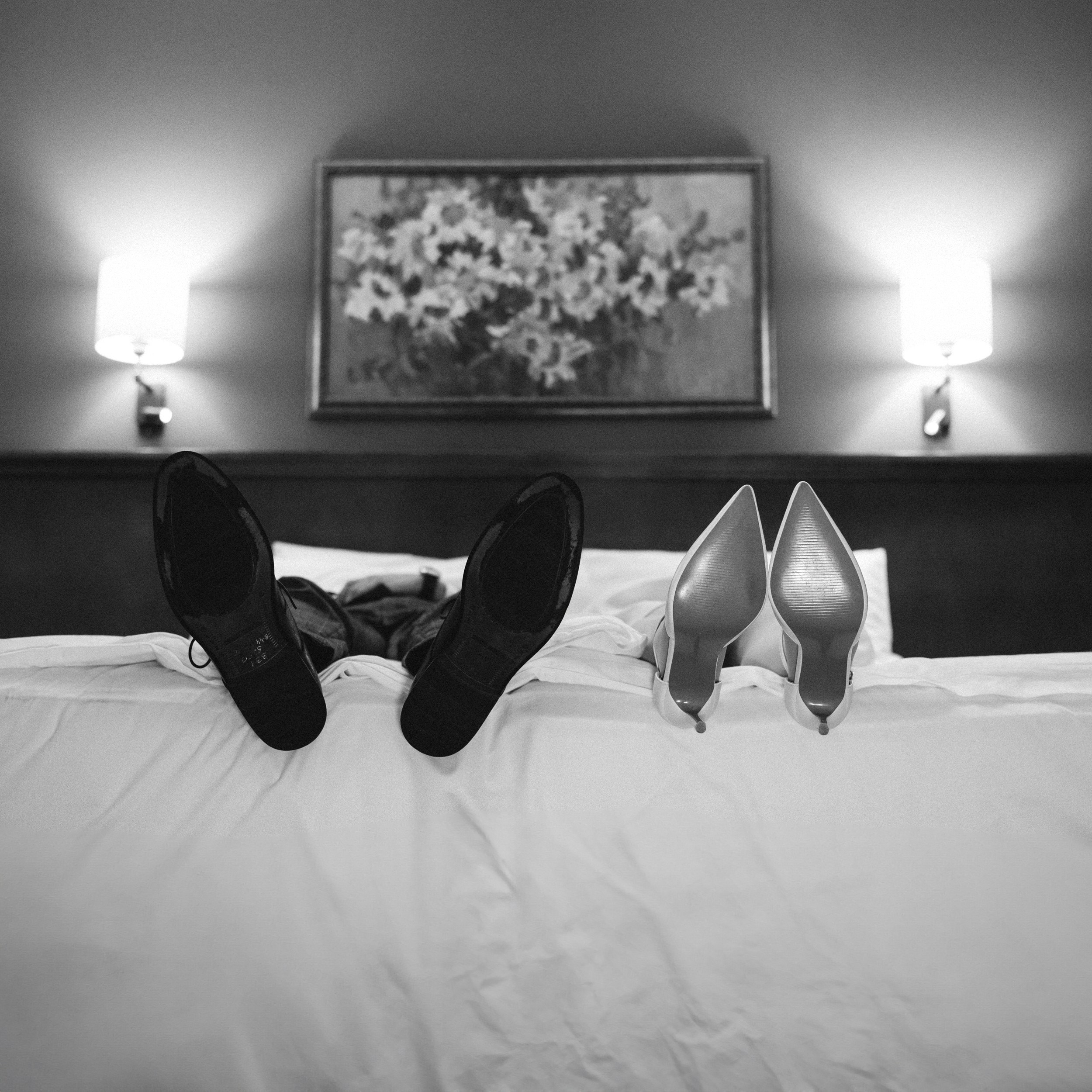 Фотографии свадьбы с ретро автомобилем