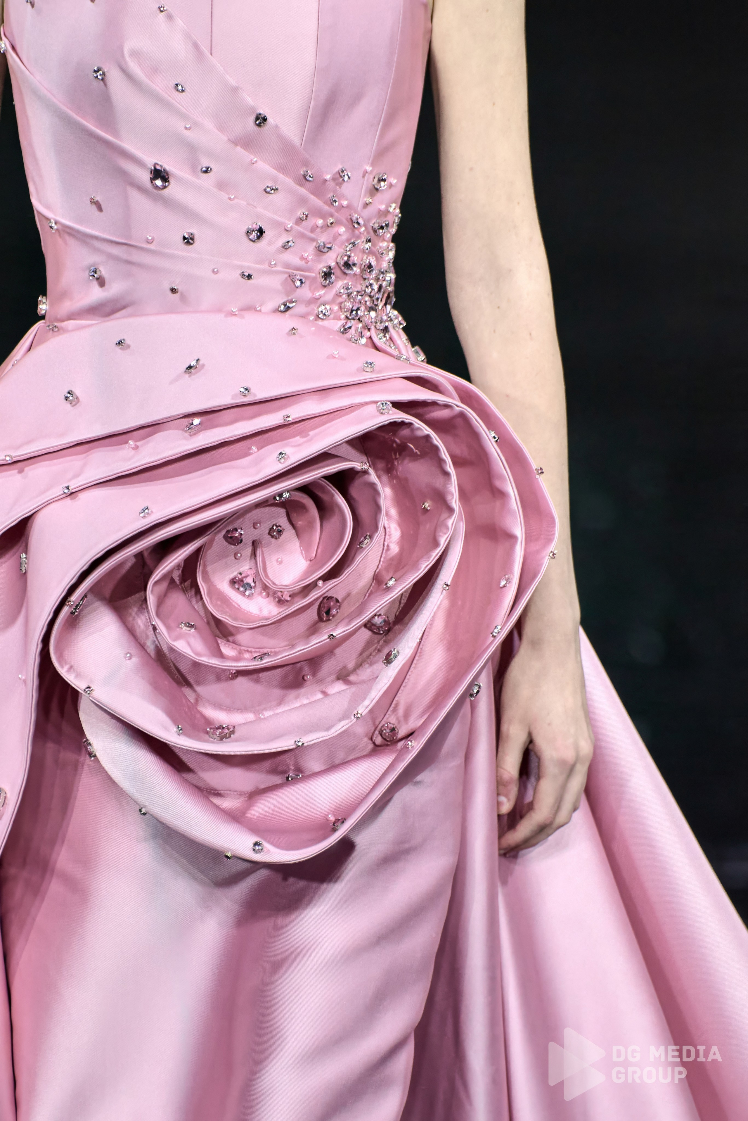 Создаем контент для модных показов. DG MEDIA GROUP | Контент для модных показов и концертов