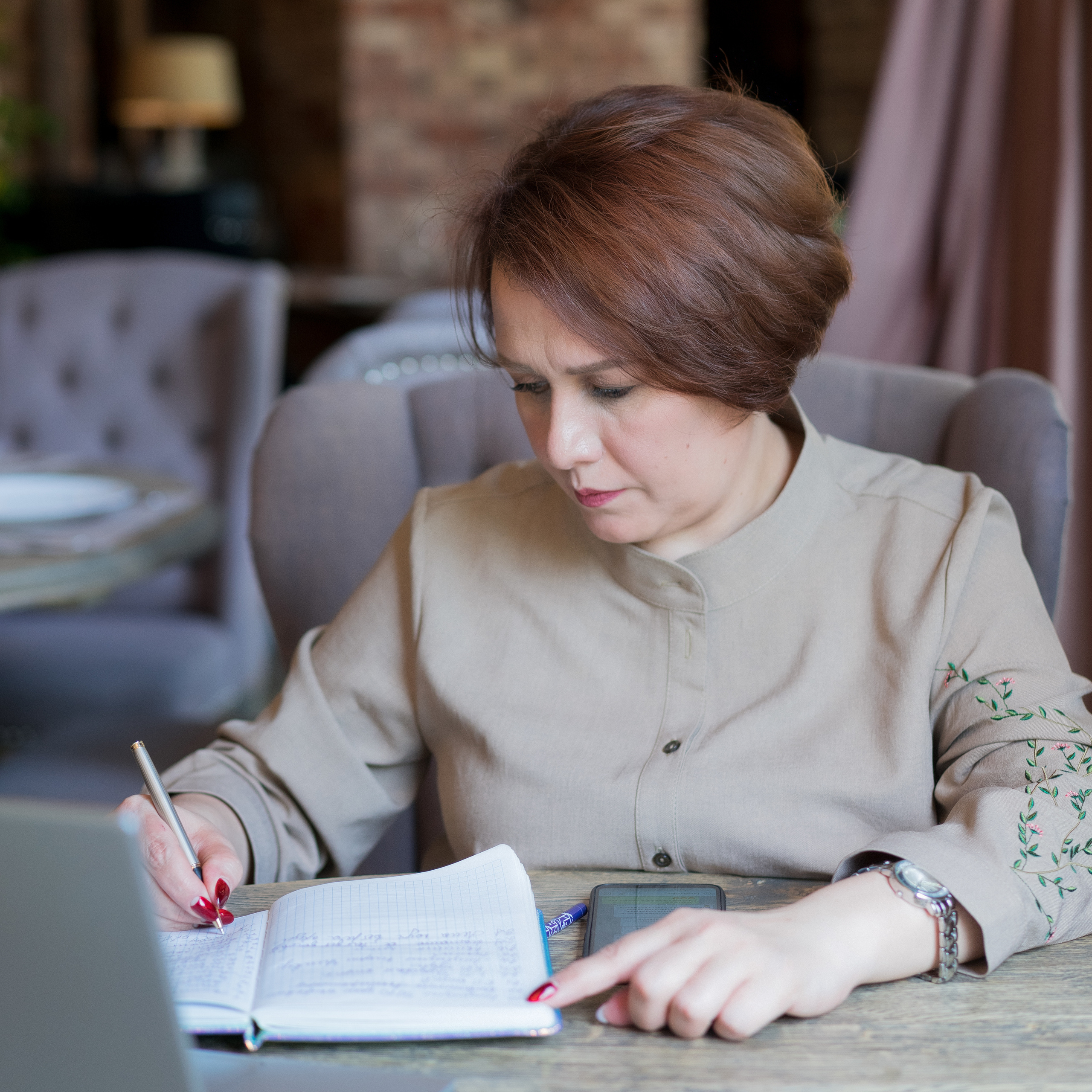 Нина — юрист для онлайн бизнеса. Фотограф Москва Илюткина Евгения ilutkina.evgenia