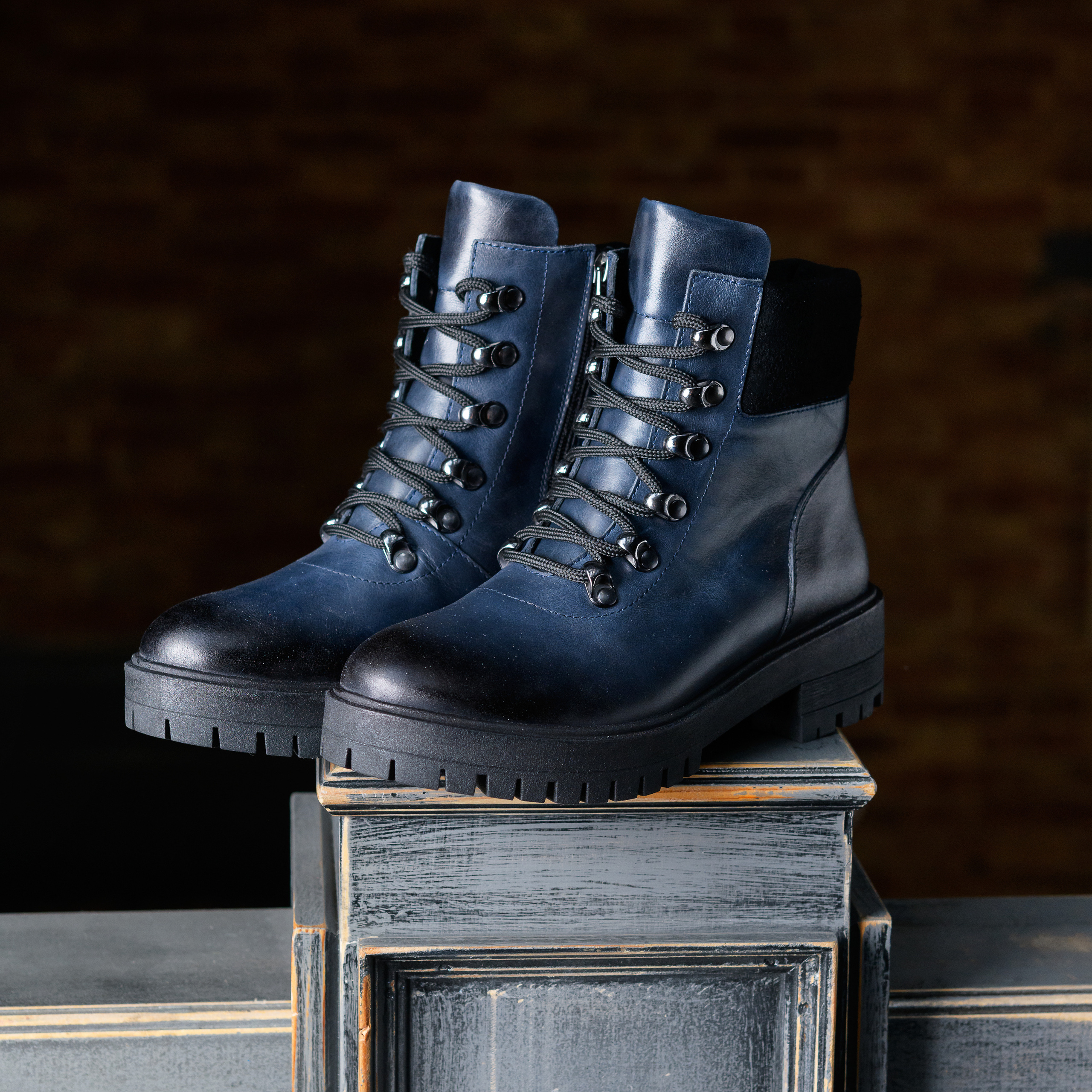 Съёмка обуви для контента. Фотограф — Рустам Бикулов. Коммерческая фотография, фуд-фотография