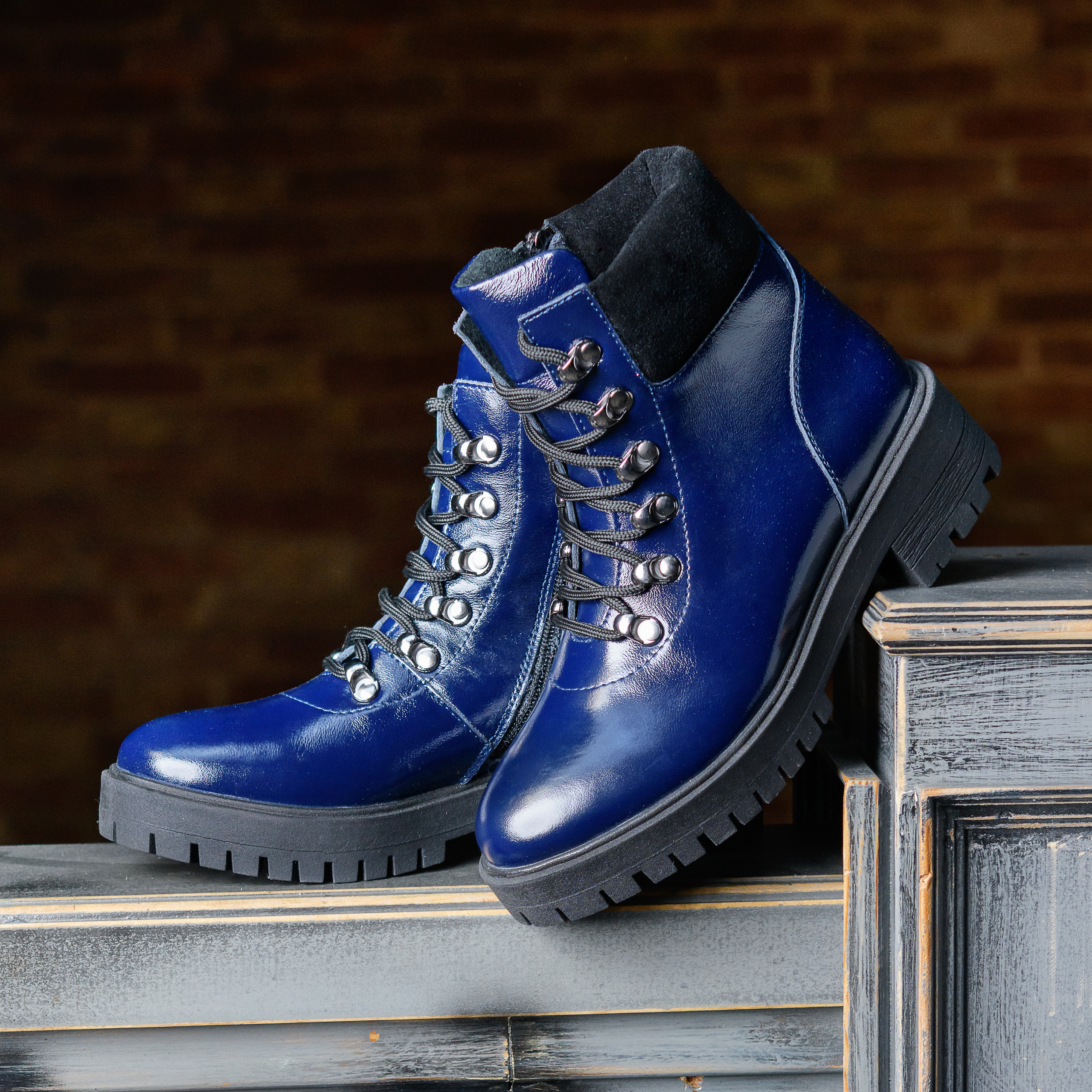 Съёмка обуви для контента. Фотограф — Рустам Бикулов. Коммерческая фотография, фуд-фотография