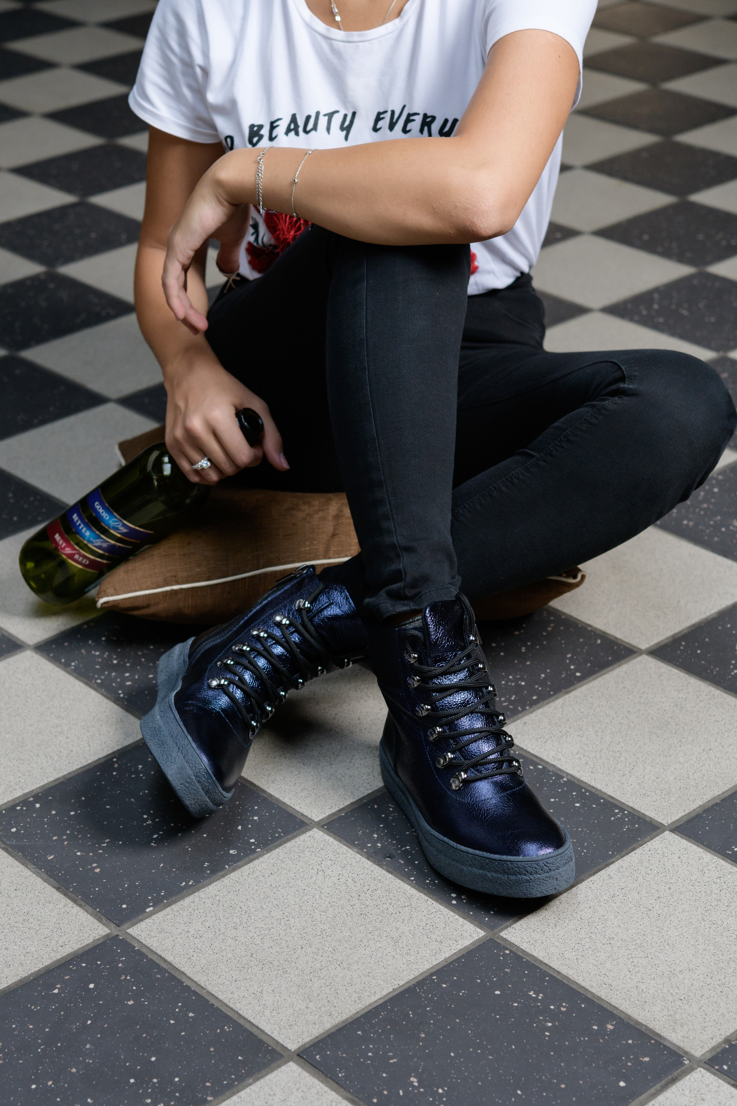 Съёмка обуви для контента. Фотограф — Рустам Бикулов. Коммерческая фотография, фуд-фотография