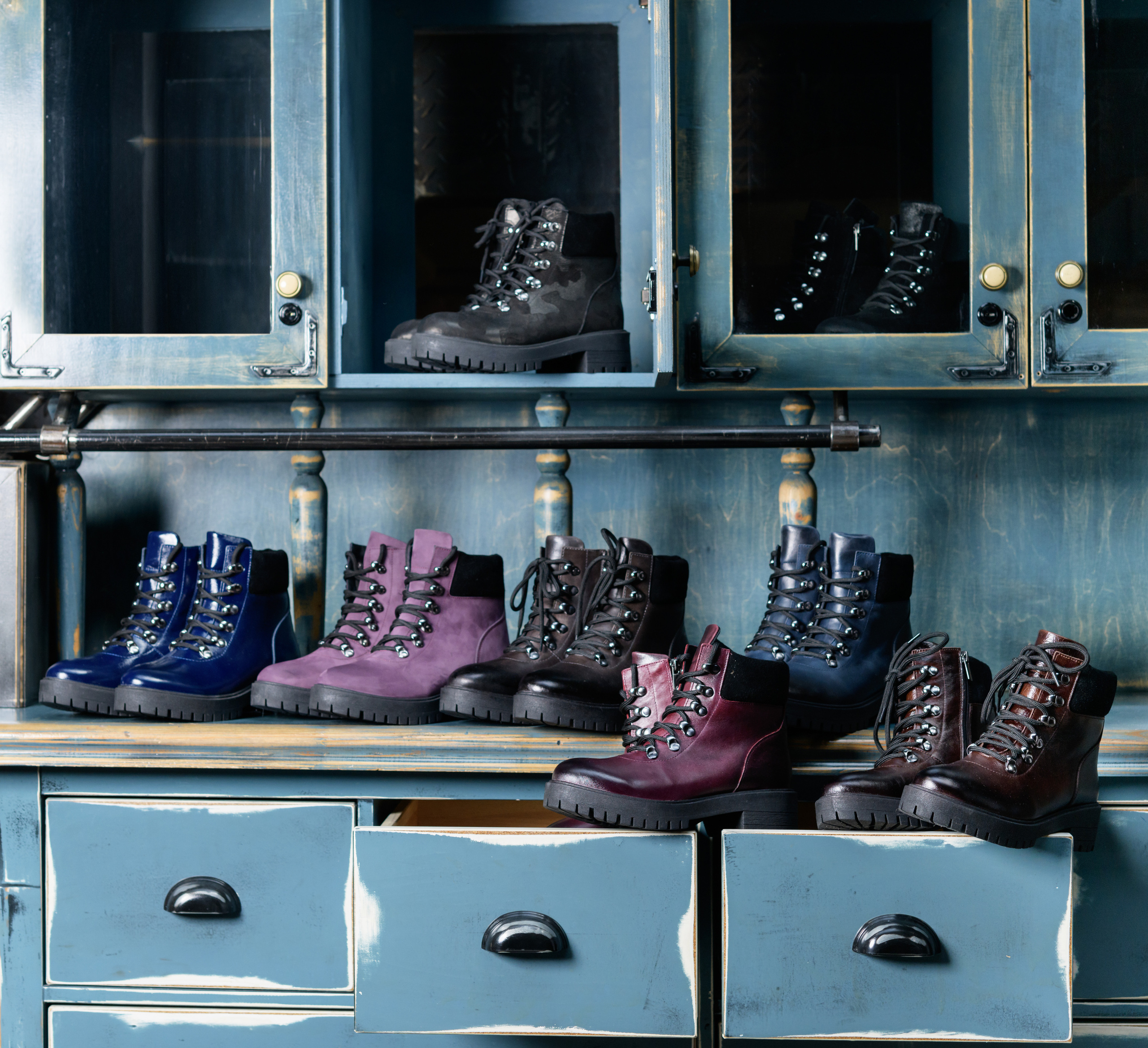 Съёмка обуви для контента. Фотограф — Рустам Бикулов. Коммерческая фотография, фуд-фотография