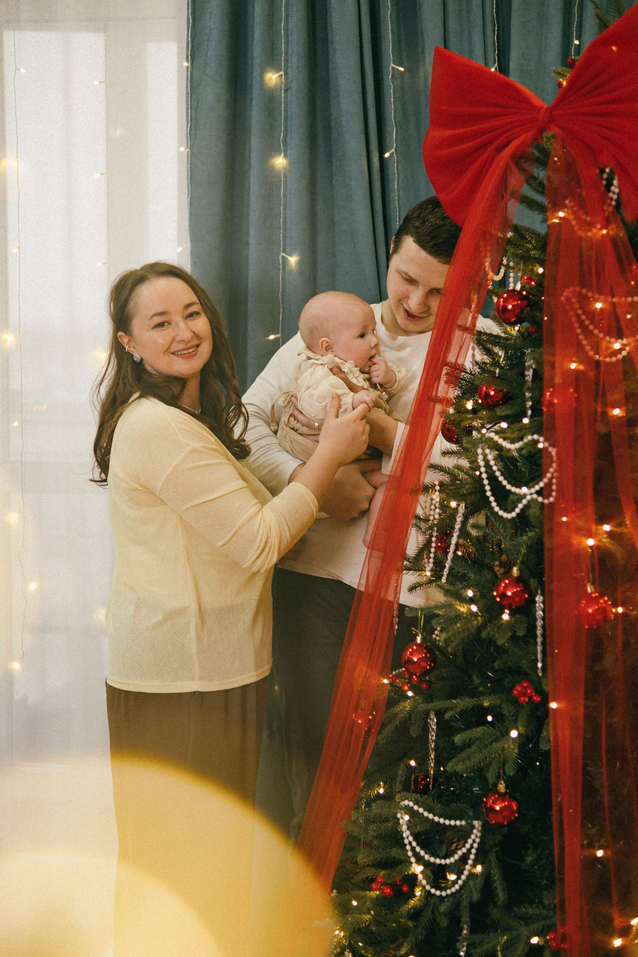 Лера, Артур и Машенька (Новый год 26). Анна Демидова — фотография для жизни и бизнеса в Абакане