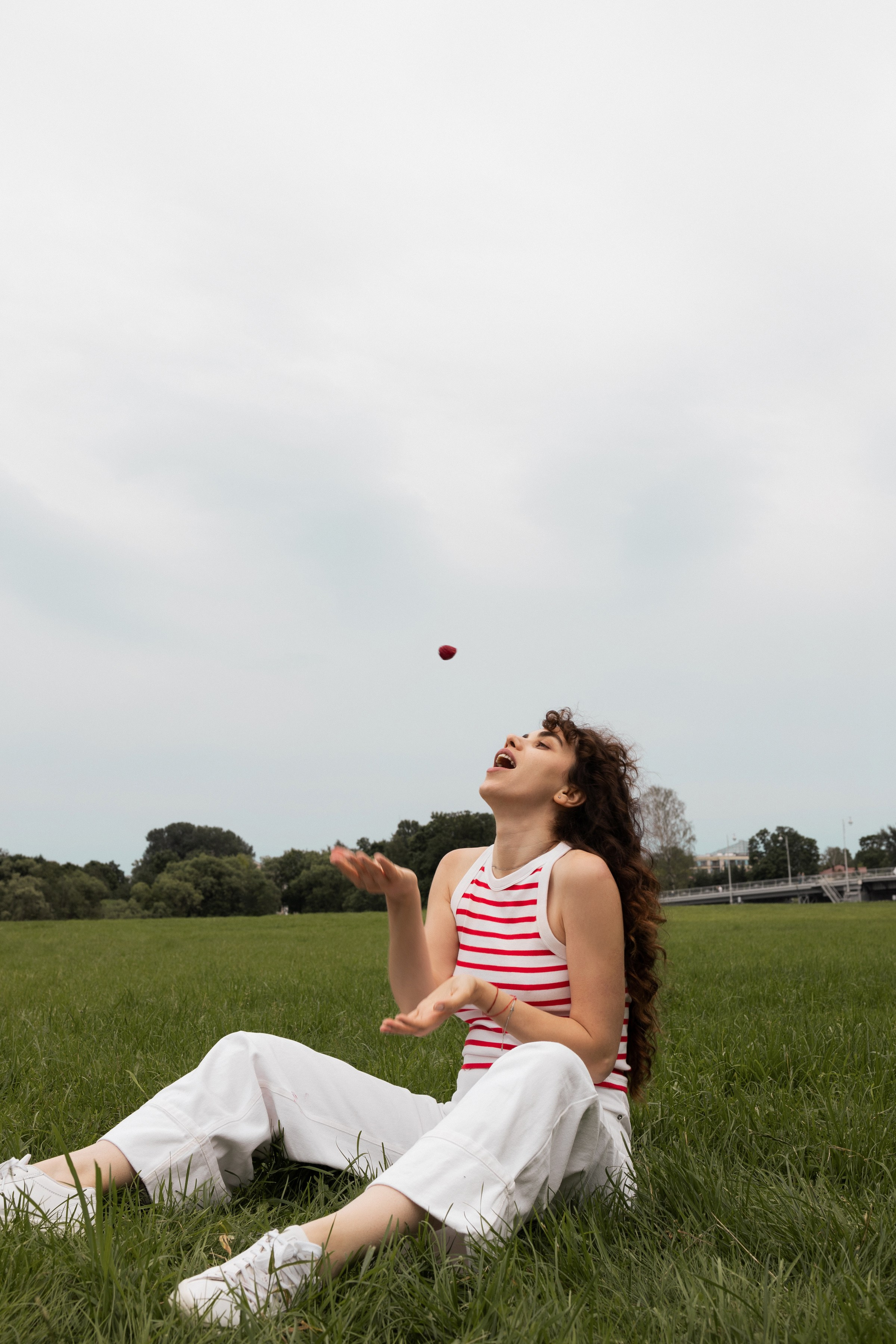Прогулочная фотосессия. Портретный фотограф СПб, женский фотограф, минимализм и эстетика
