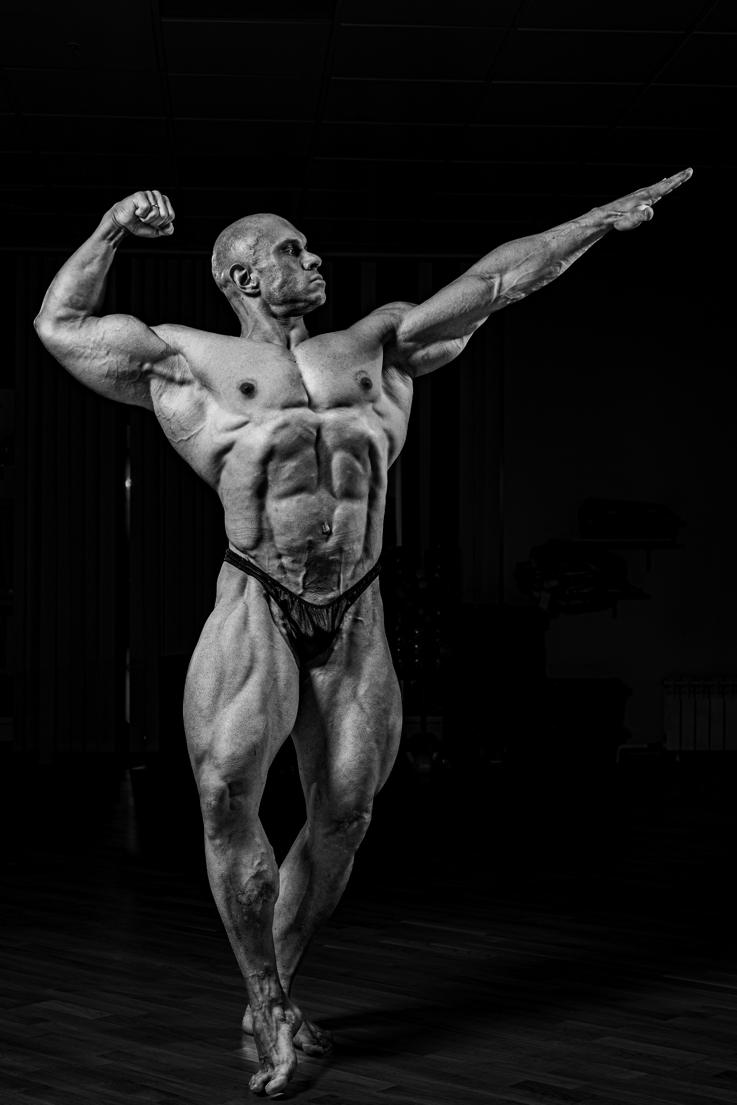 Сергей Бобро Чемпион России по бодибилдингу.Мастер спорта.