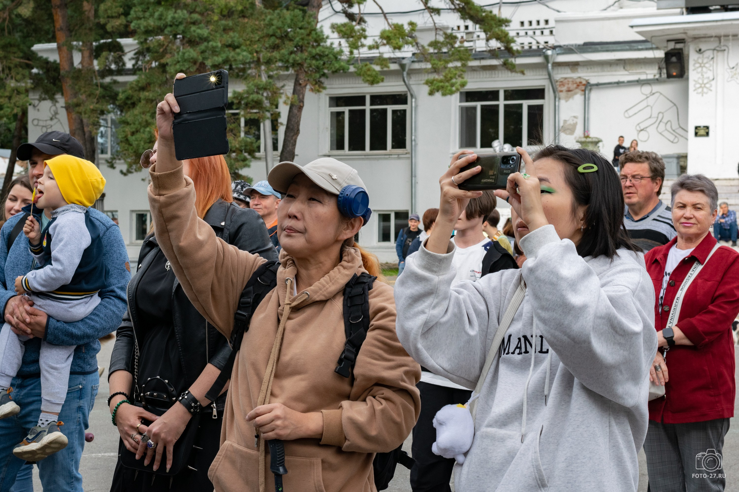 Антон Курдюмов фотограф в Хабаровске Рина Курдюмова фото27 foto27 Антон Дорофеев репортажный репортаж документалист Тони и Рина фотосоздатели Международный фестиваль Рок в защиту животных Хабаровск
