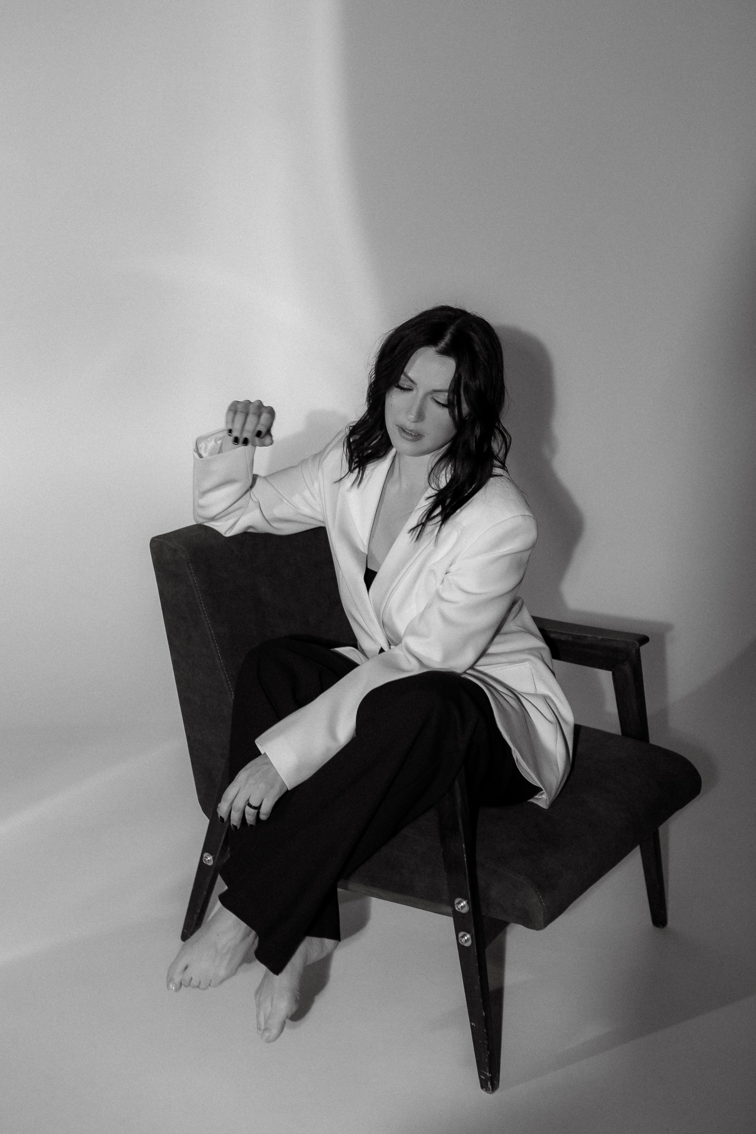 Анна ч/б. Главная