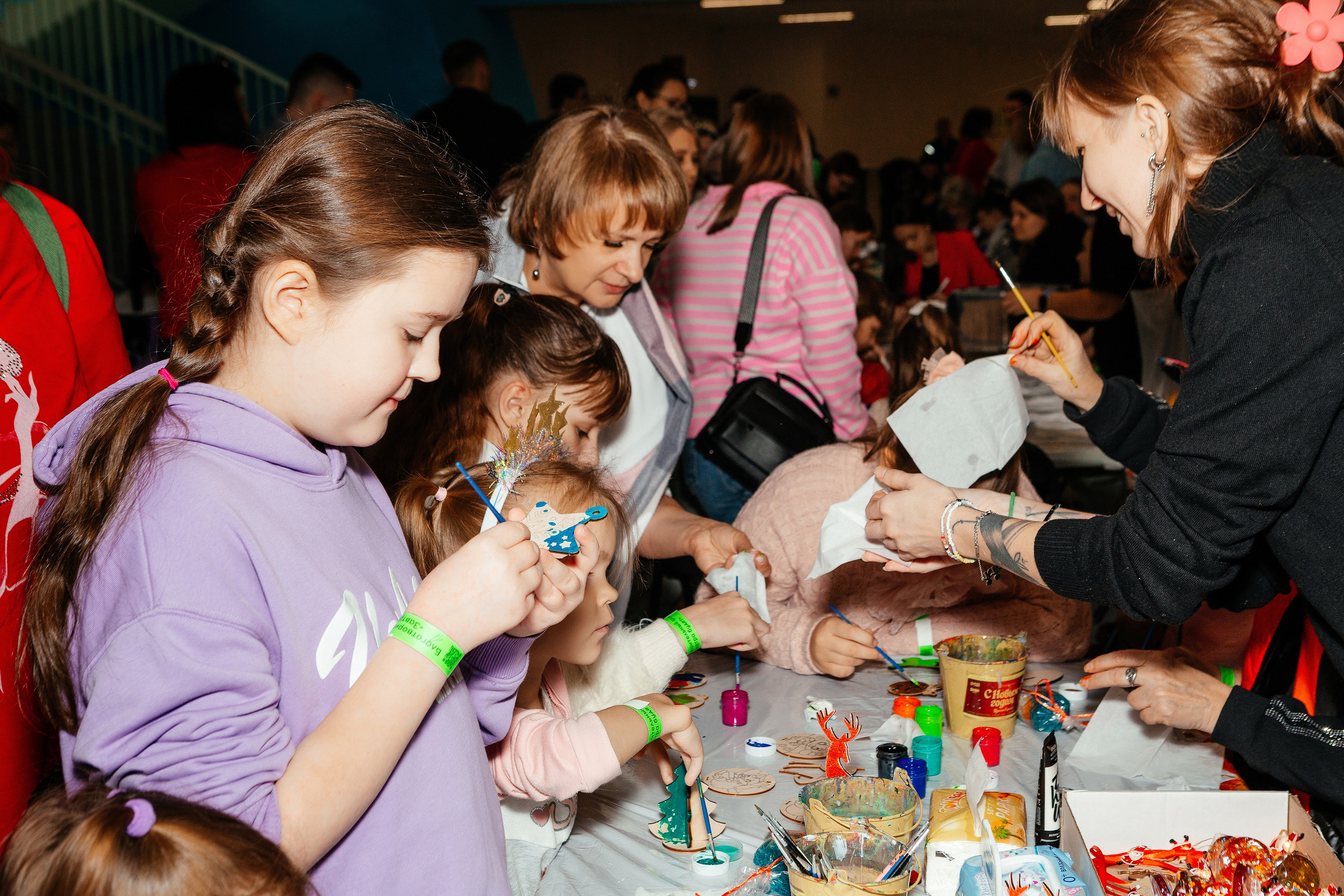 Благотворительный НГ. Фонд Завтра. Контент фотограф, съемка для маркетплейсов, фуд съемка и репортажи в Новосибирске Ралия Галеева
