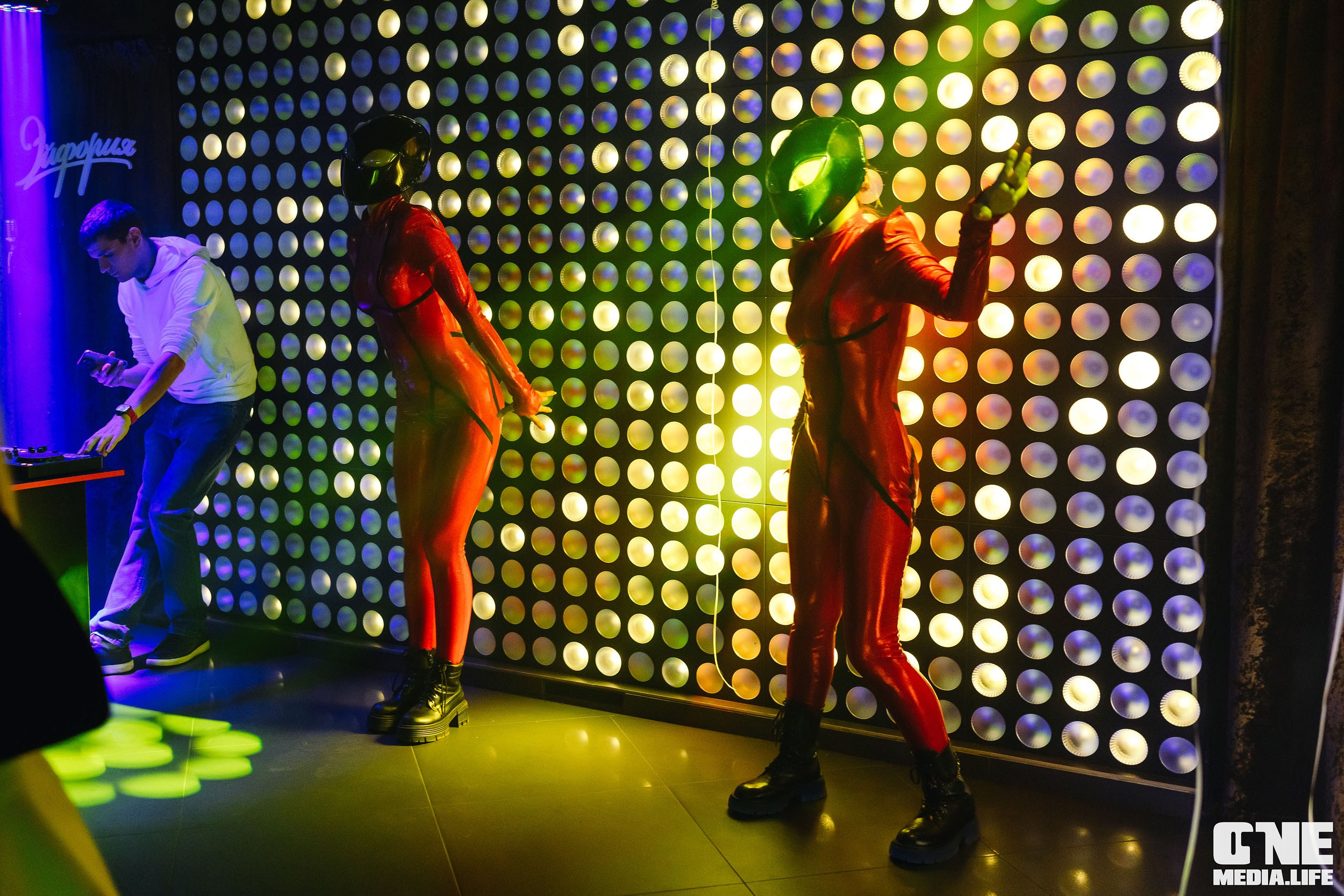 Фоторепортаж из караоке-клуба Эйфория. One Media Life: фоторепортажи, фотоотчеты с мероприятий и заведений