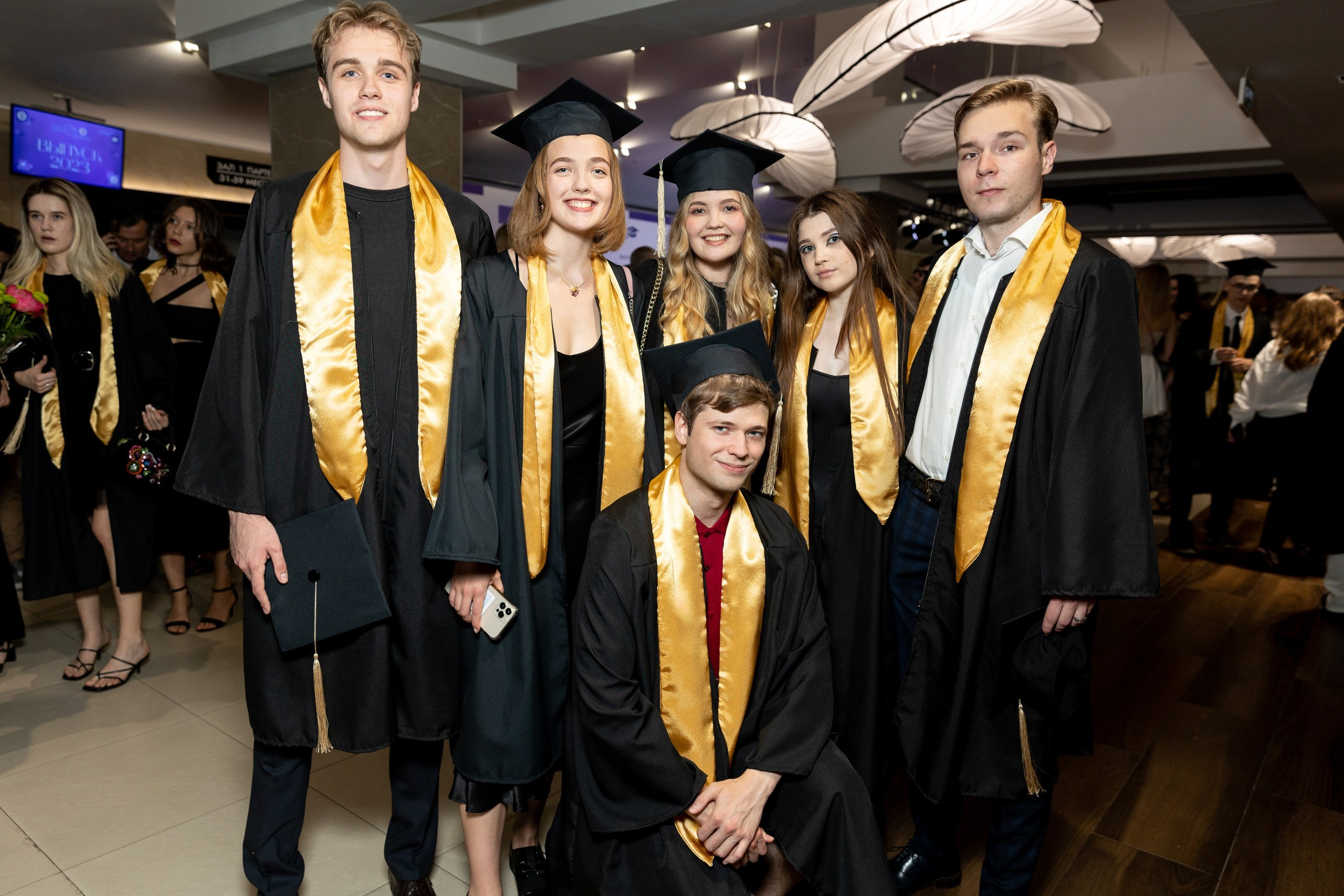 Выпускной Высшая Школа Экономики. Свадебный и семейный фотограф