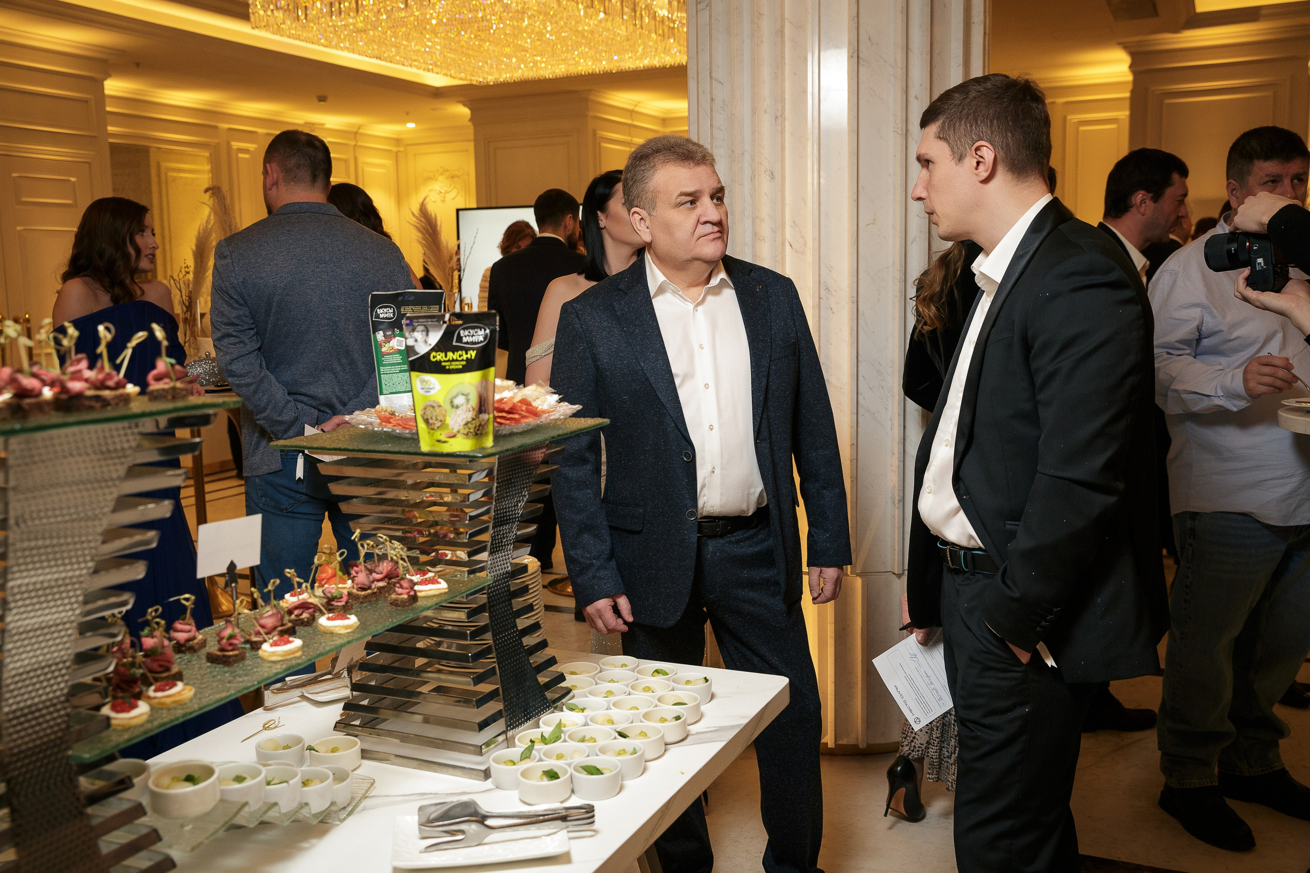 День рождения клуба «Деньги» 6 лет 2025. Репортажный Фотограф Александр Назаров. Москва и М.О