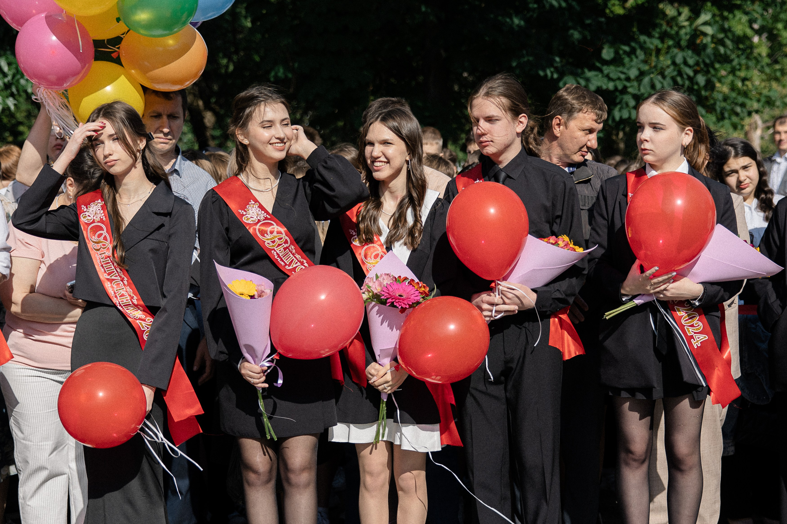 Последний звонок — линейка. Свадебный фотограф Роман Еремеев