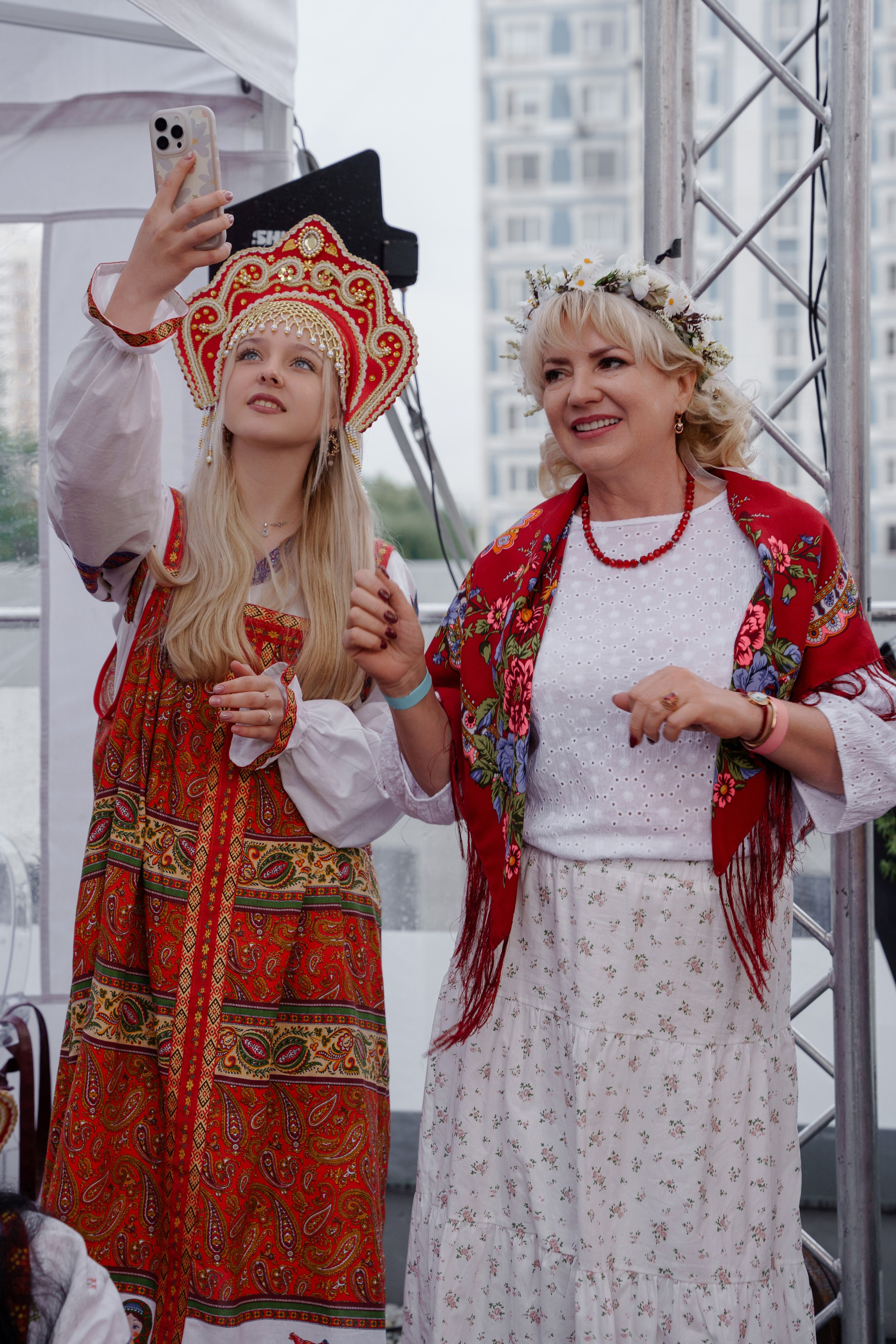Гендер пати в славянском стиле. Репортажный фотограф в Москве Саша Дружинина