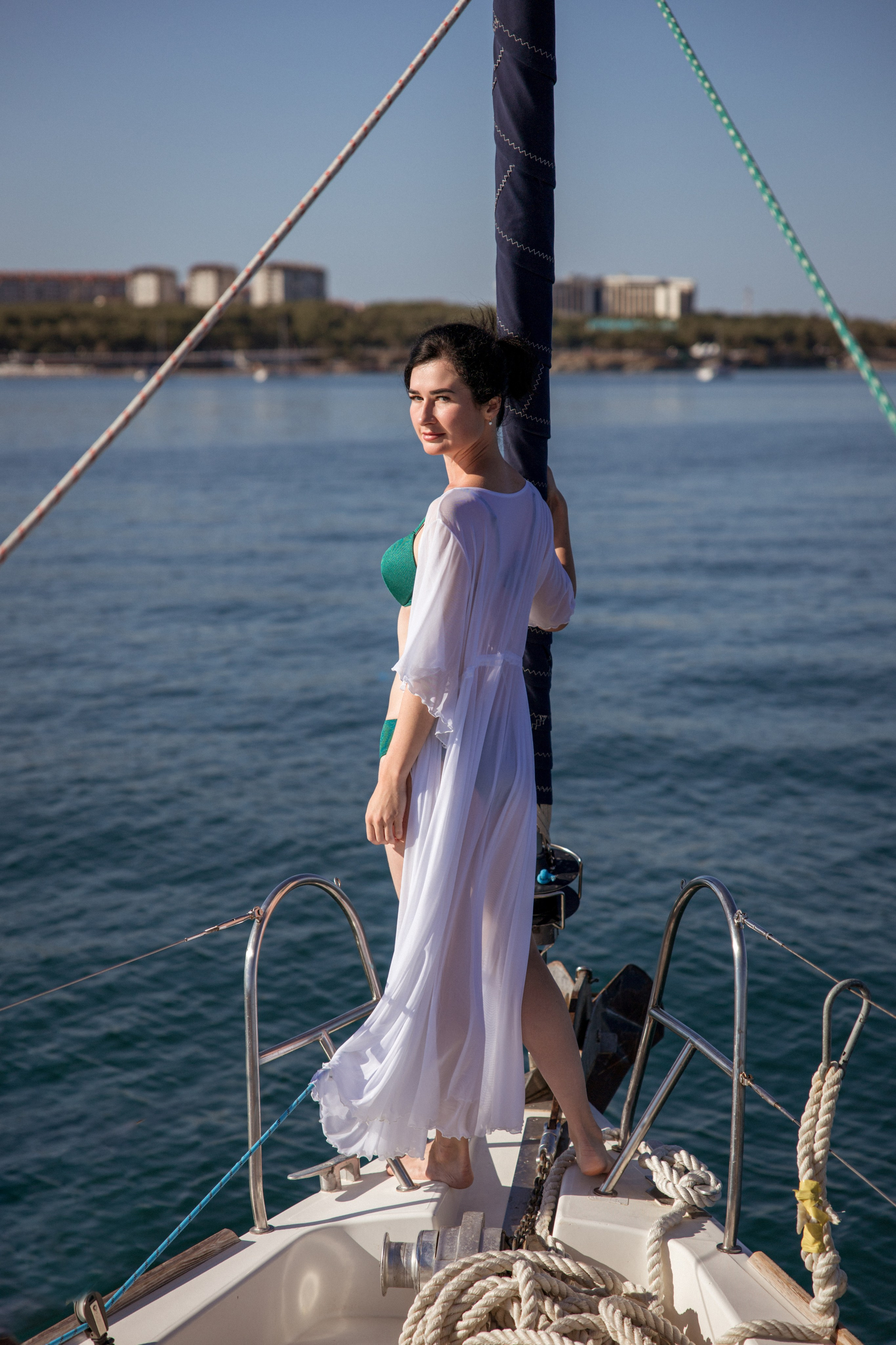 Таня и Юля на яхте 2024. Семейный и свадебный фотограф в Геленджике Михаил Шматов
