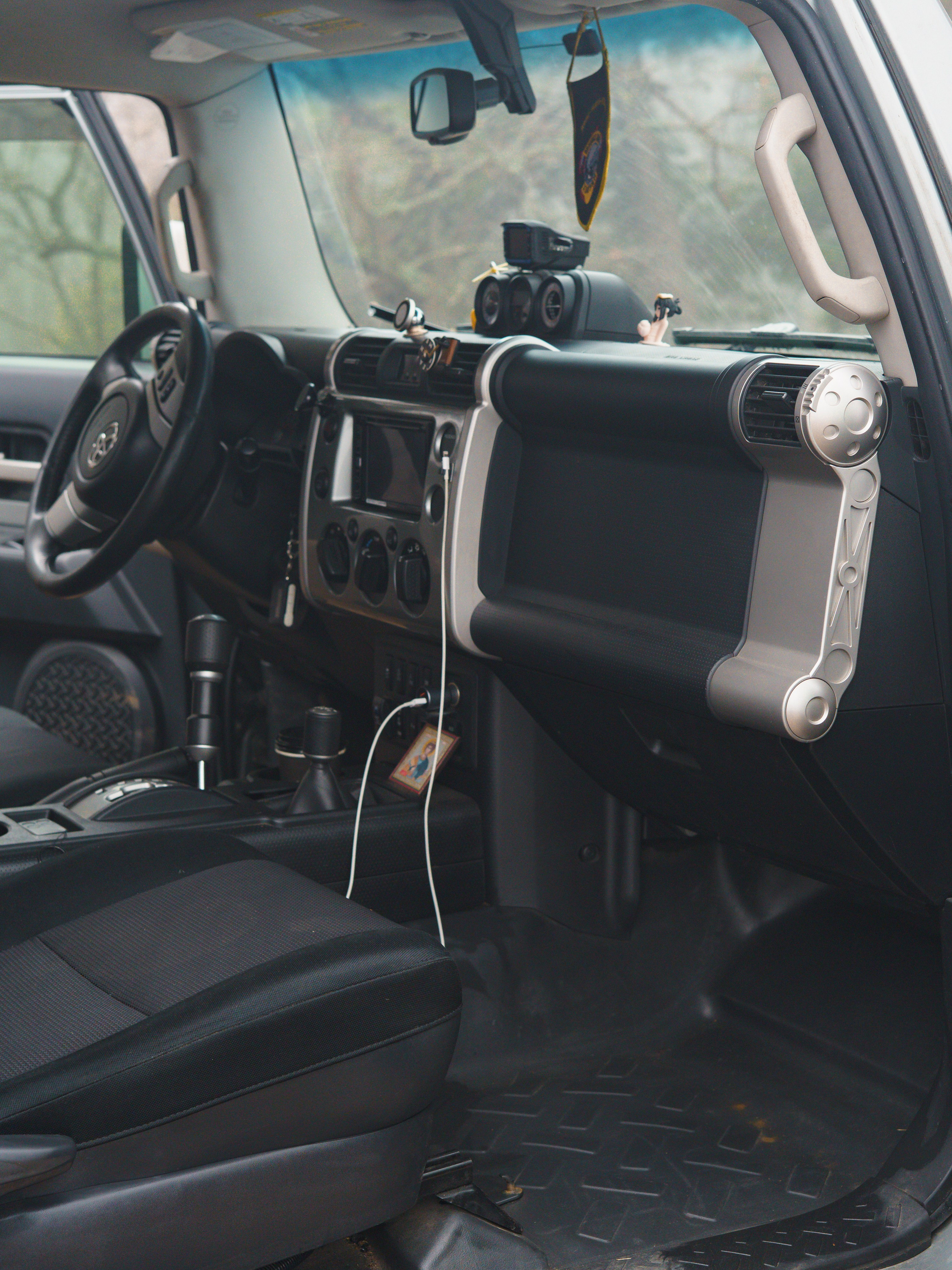 Фото TOYOTA FJ Cruiser Виктора для продажи. Автомобильный фотограф Микрюков Максим г. Санкт-Петербург