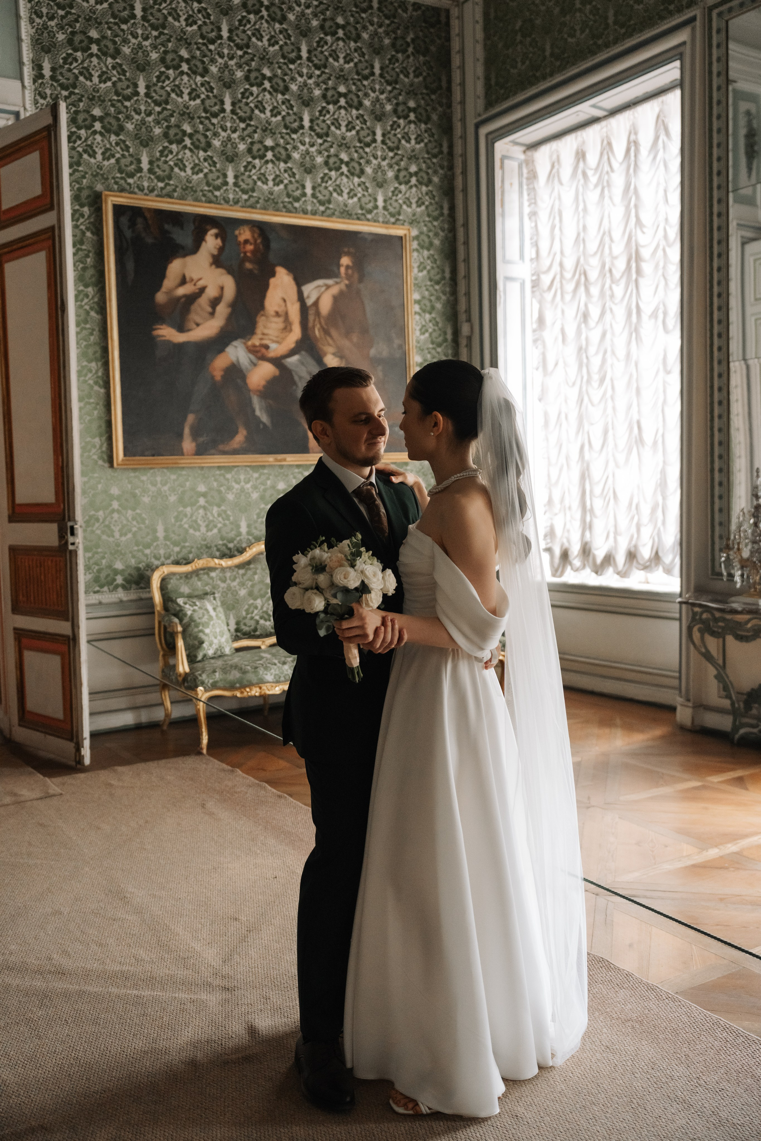 Влад и Илина в Кусково. Свадебный фотограф в Москве Анна Полушина