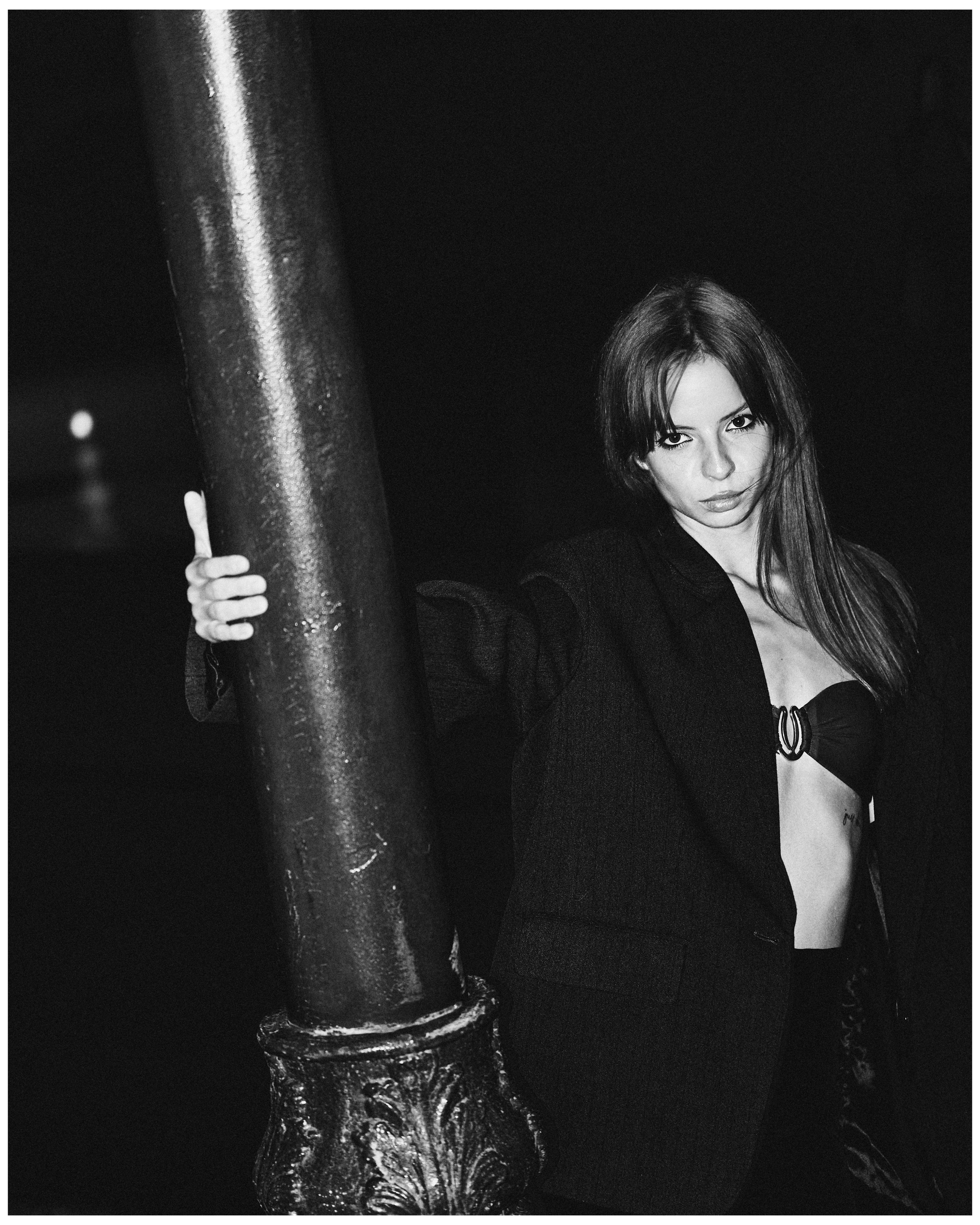 Night city. Фэшн-фотография и портреты в Владивостоке. Превращаю съёмку в повествование — создаю образы с сюжетом, которые остаются в памяти