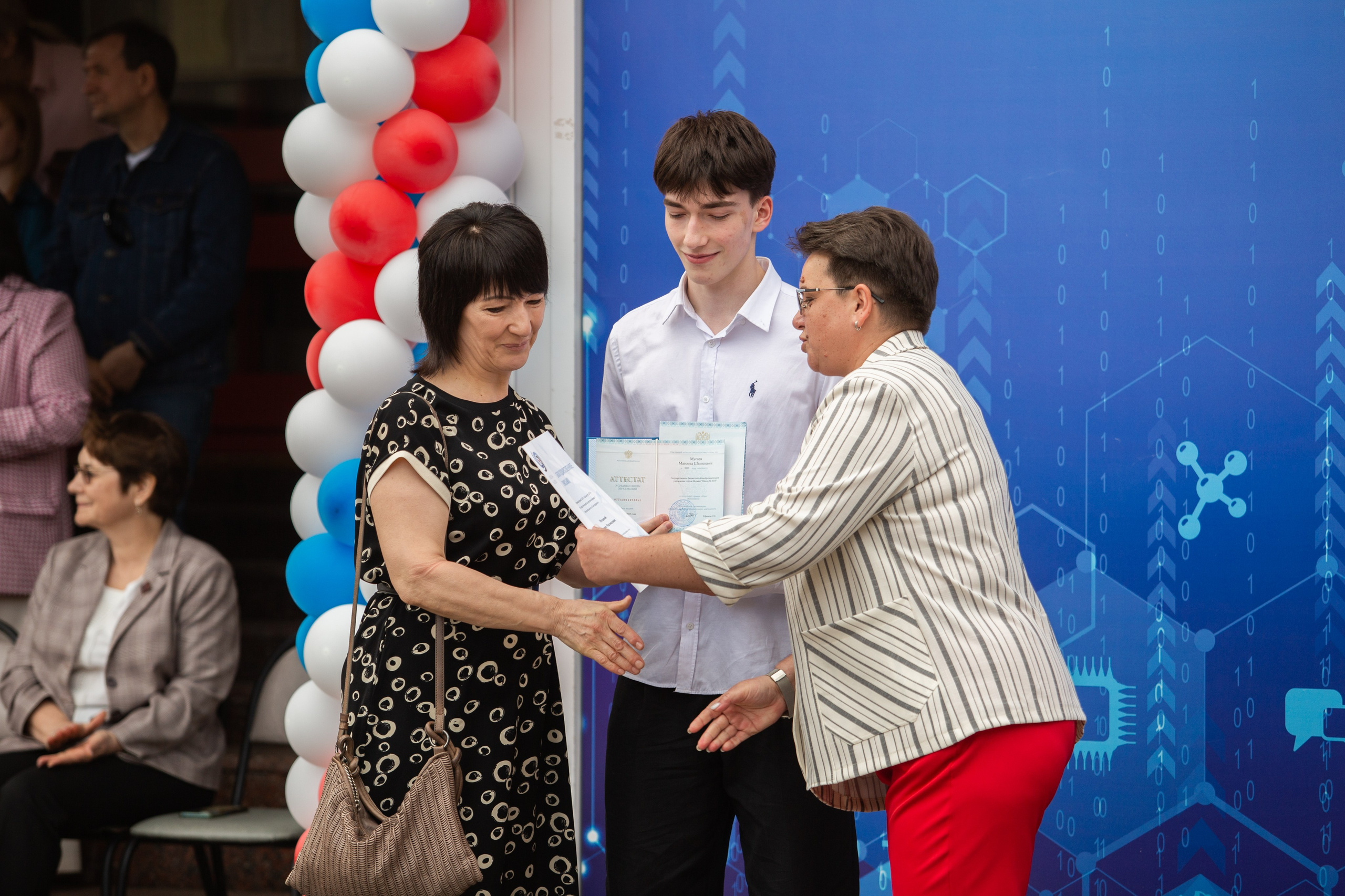 Праздники в школе. Репортажный фотограф Ирина Сухарева