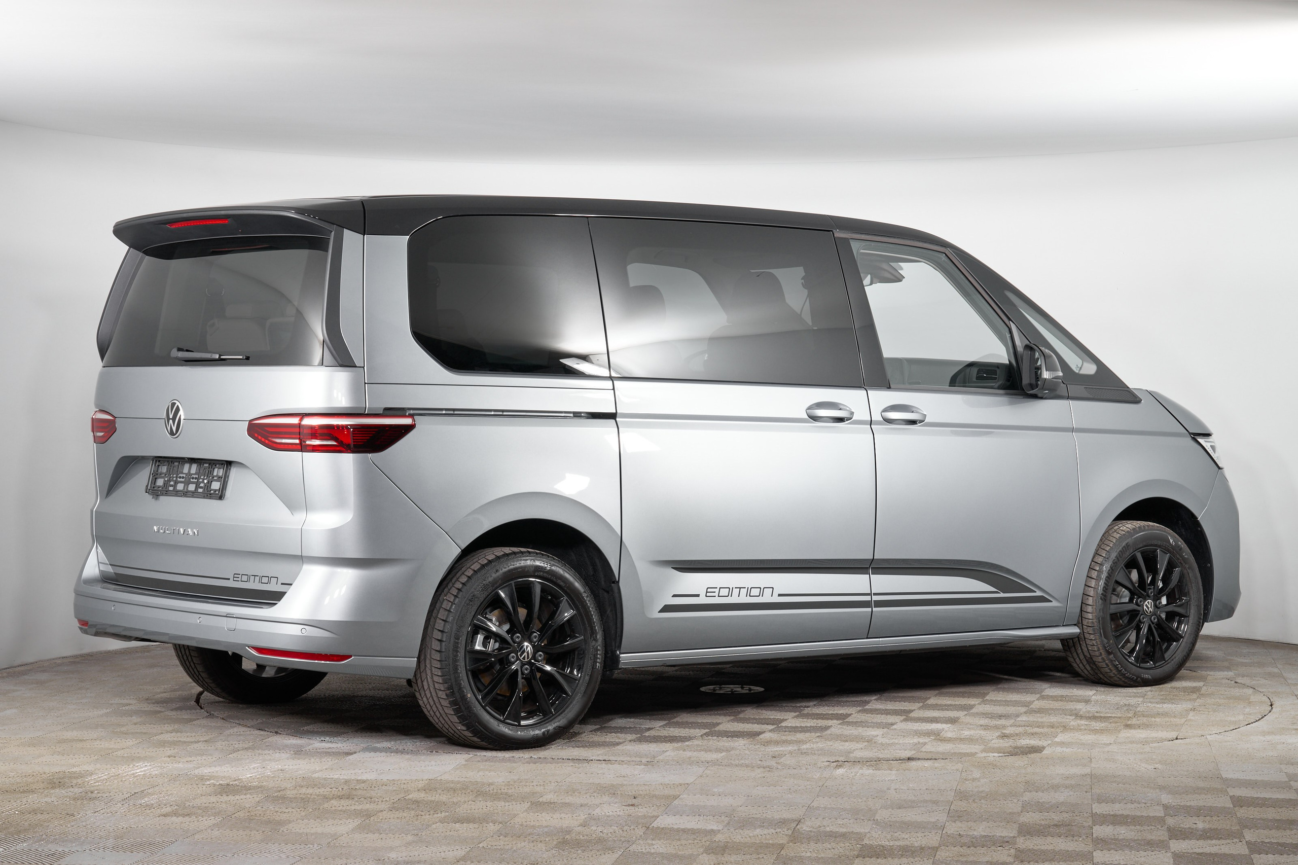 Multivan. Фотограф Николай Прокофьев модельные тесты в Москве