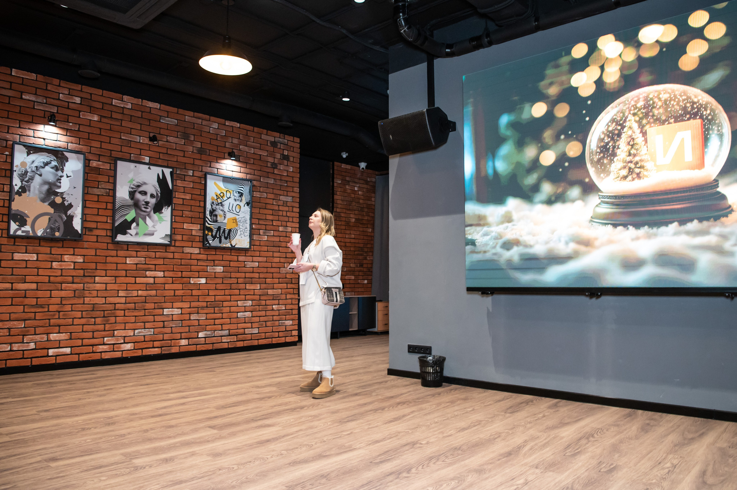 КОВОРКИНГ_РЕПОРТАЖ. Репортажный и семейный фотограф в Тюмени Владислав Шадиков