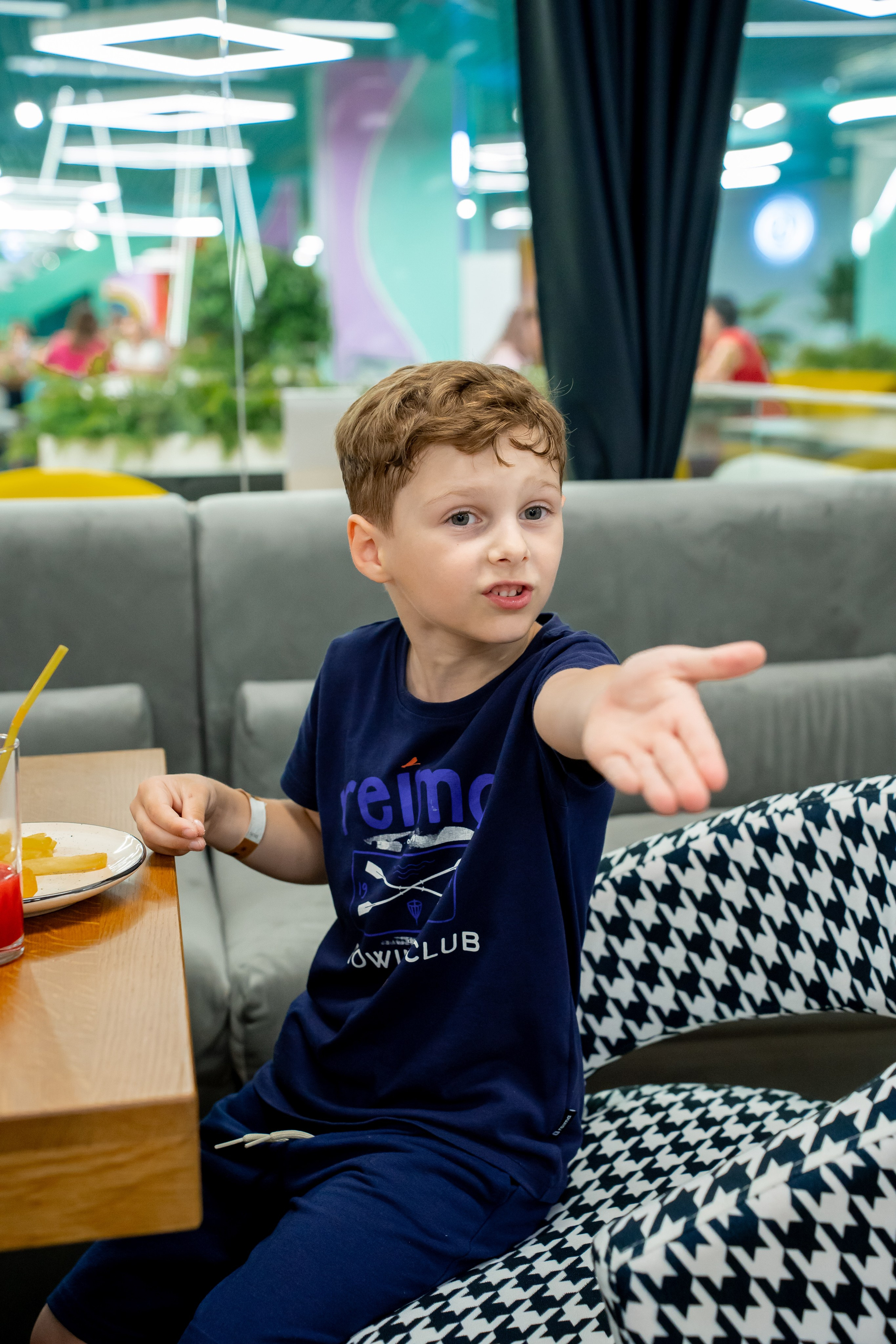 Выпускной Пиццерия. Фотограф Казакова Анастасия