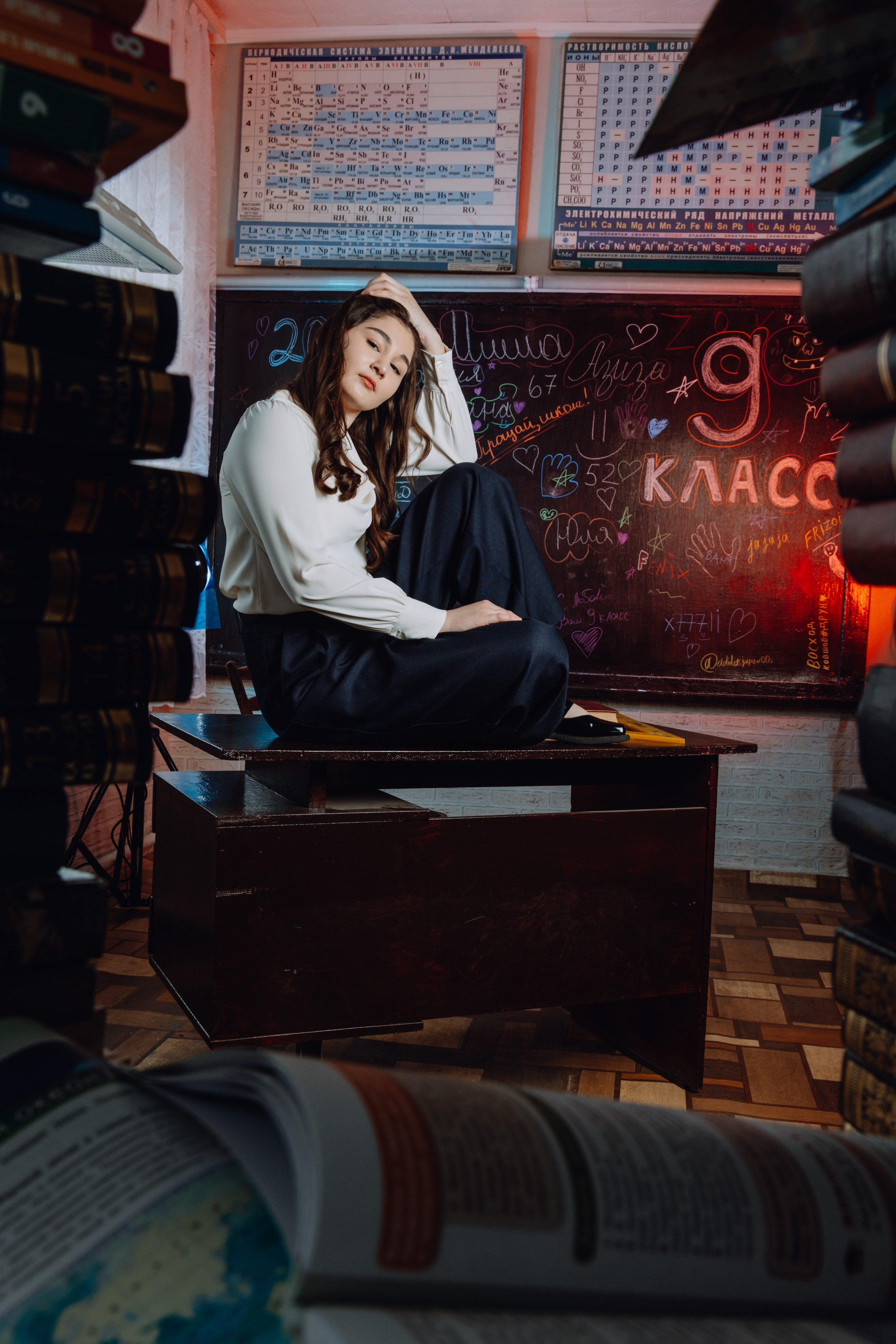 Школьные альбомы в Чернянке. Фотограф Максим Никонов