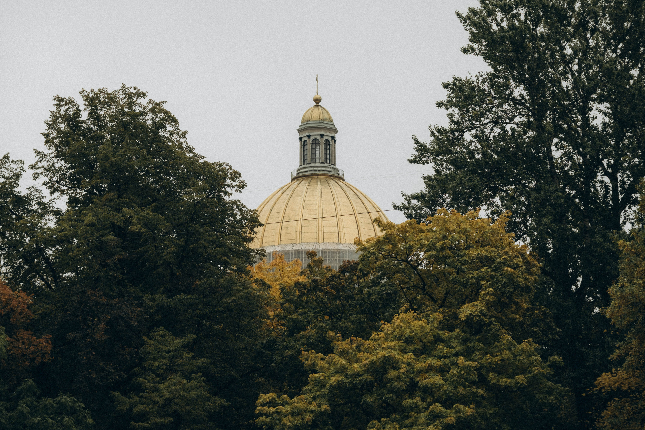 Купол Исаакиевского собора. Октябрь 2024