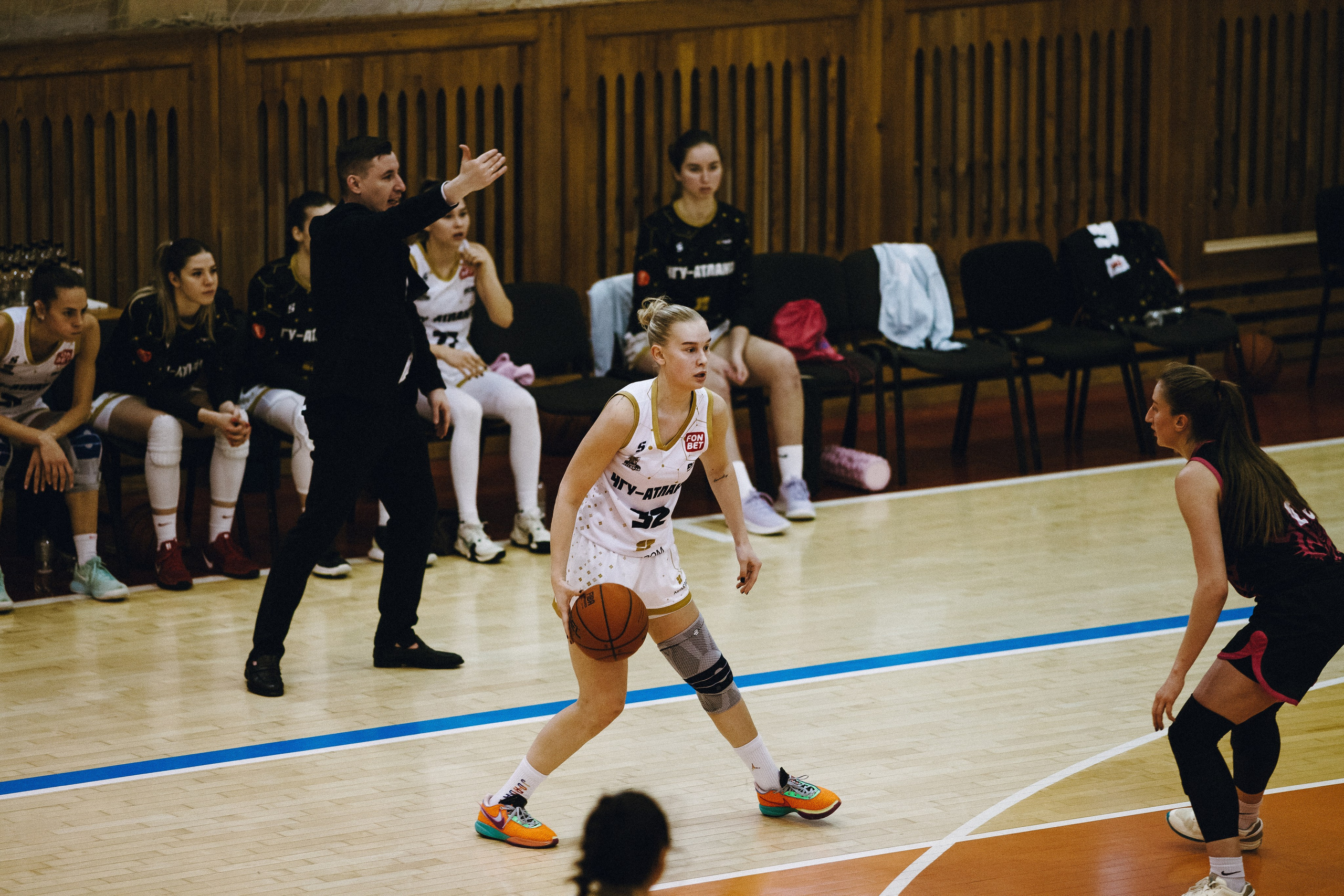 ЧГУ-Атланта — Ростов-ЮФУ / 2 игра. Фотография