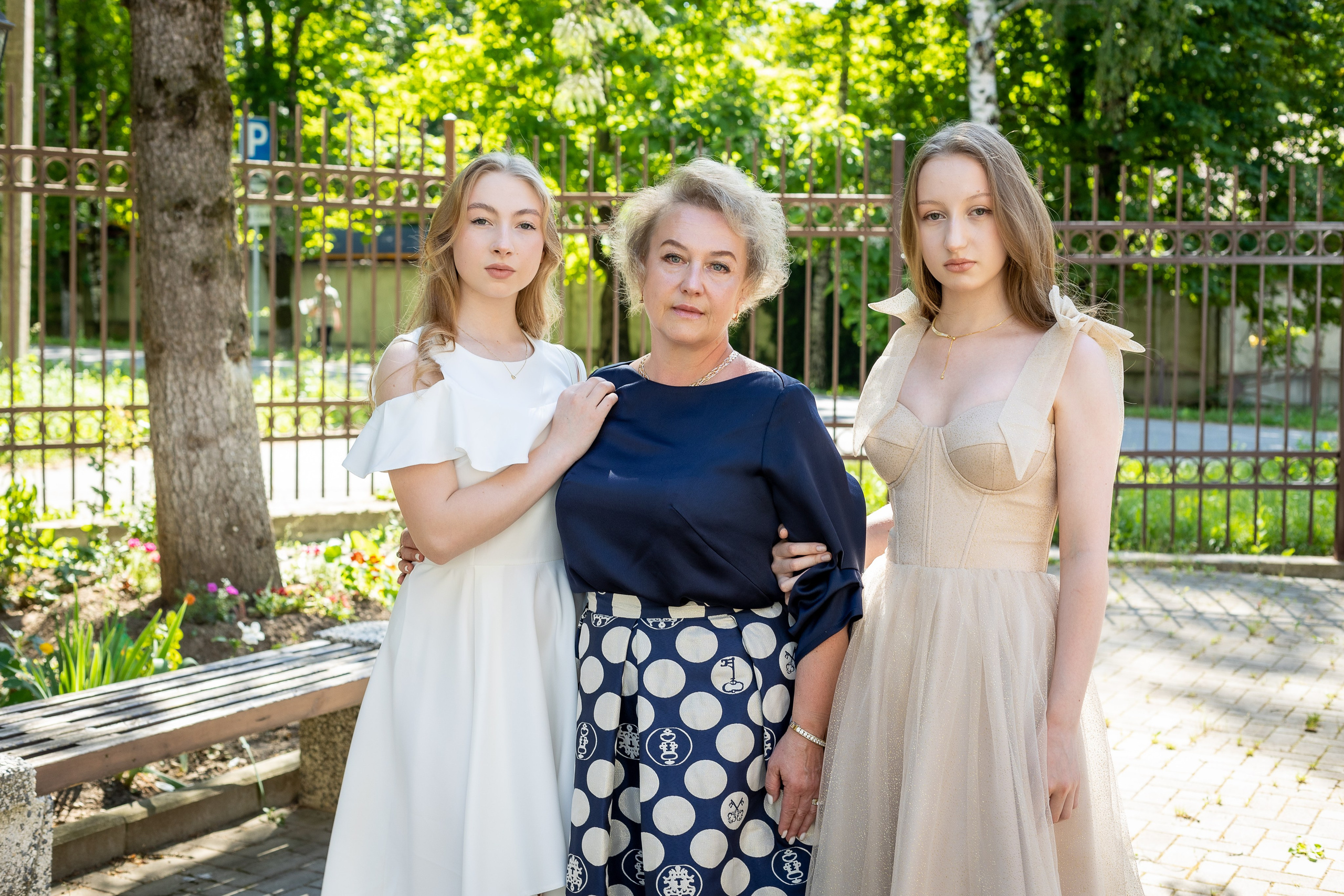 Вручение аттестата 2025. Выпускные альбомы Майкоп, Краснодар Елена Золотарева