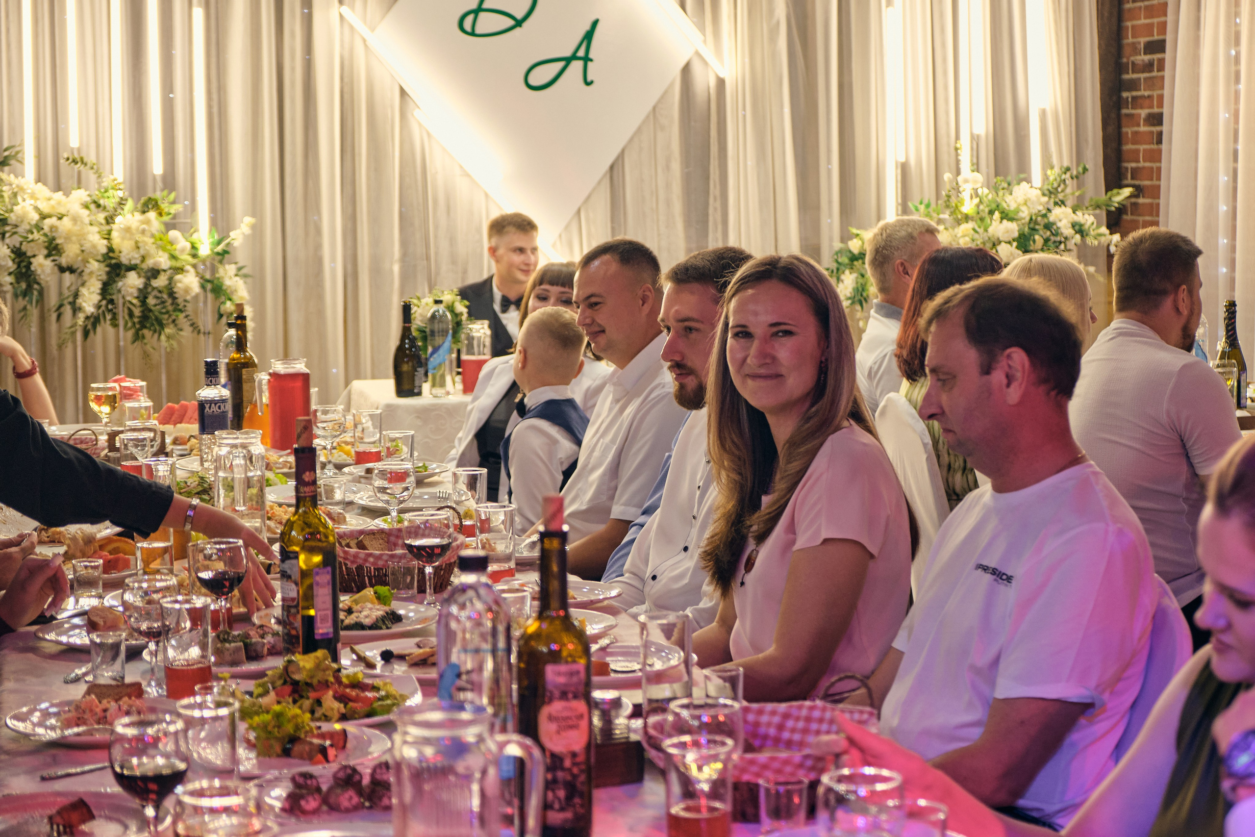 Банкет. Фэшн фотограф Арина Эльюс в Новосибирске