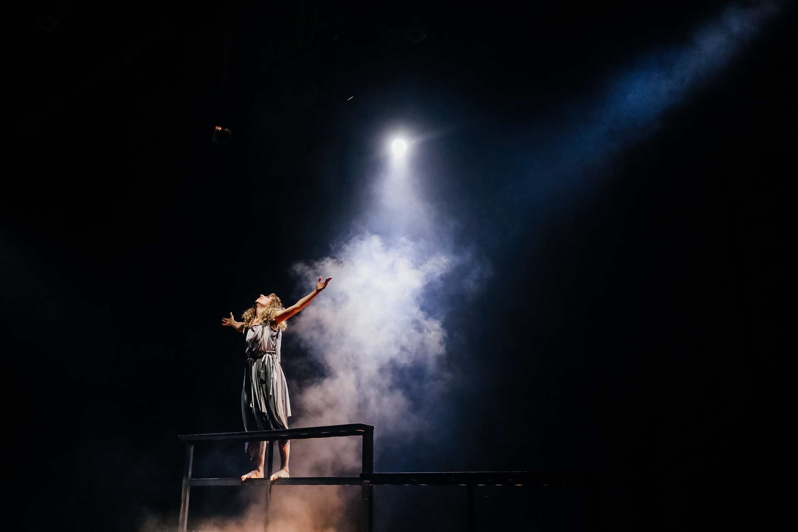 «Яга». Молодежный театр Алтая им. В. С. Золотухина. Режиссёр Дарья Догадова. Фоторепортаж. Театральная фотосъёмка