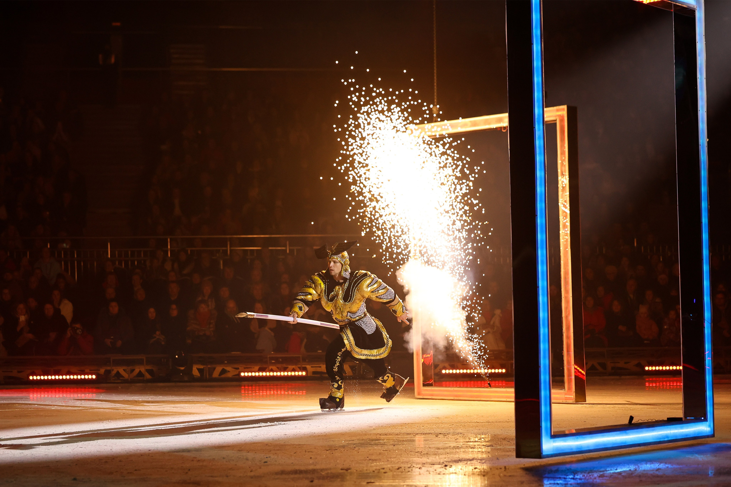«История любви Шахеризады» шоу на льду 03.01.2024. Спортивный и репортажный фотограф Антон Тереханов