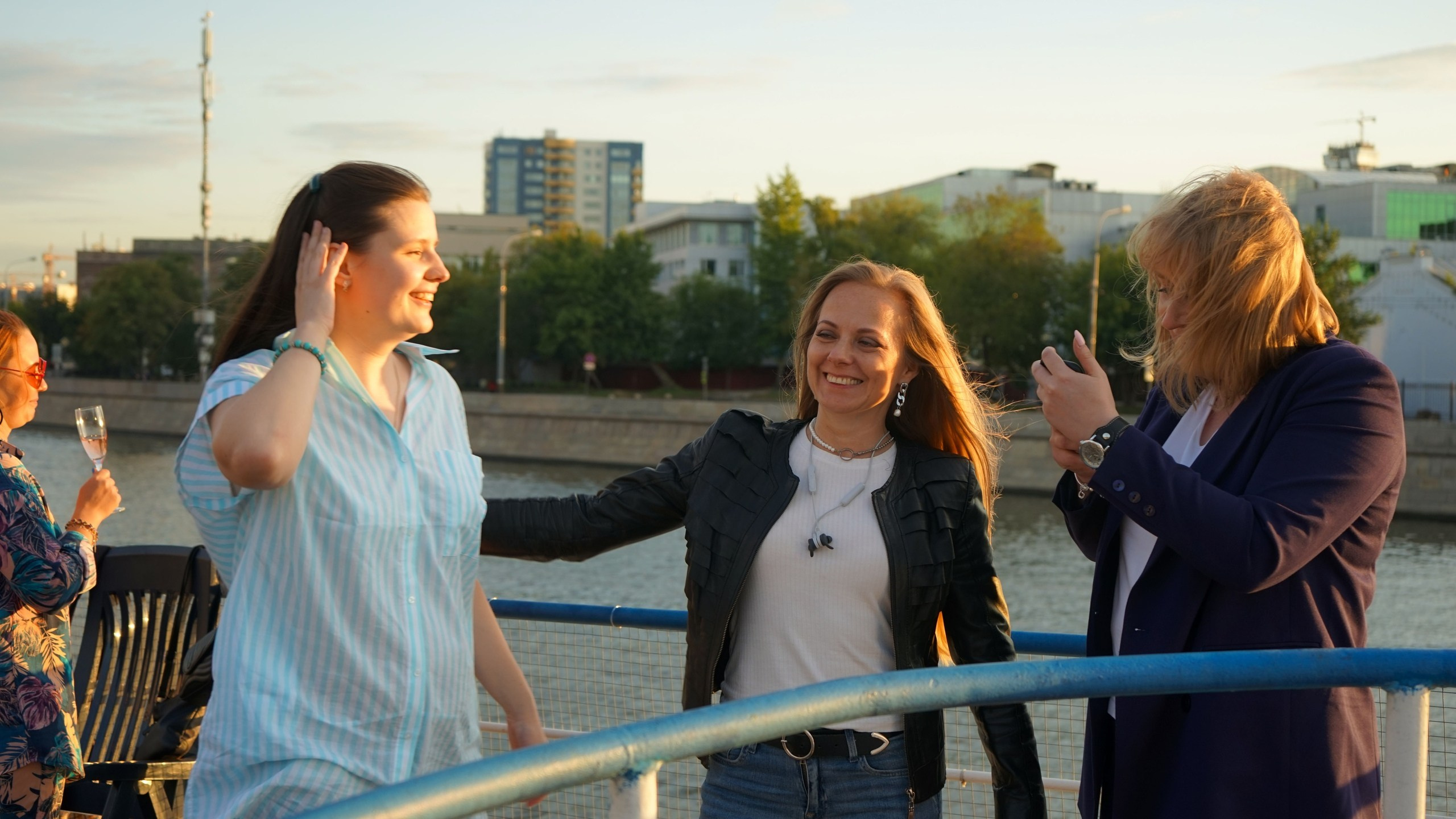 Танцы на воде | 24.07.21. Галерея Фантим