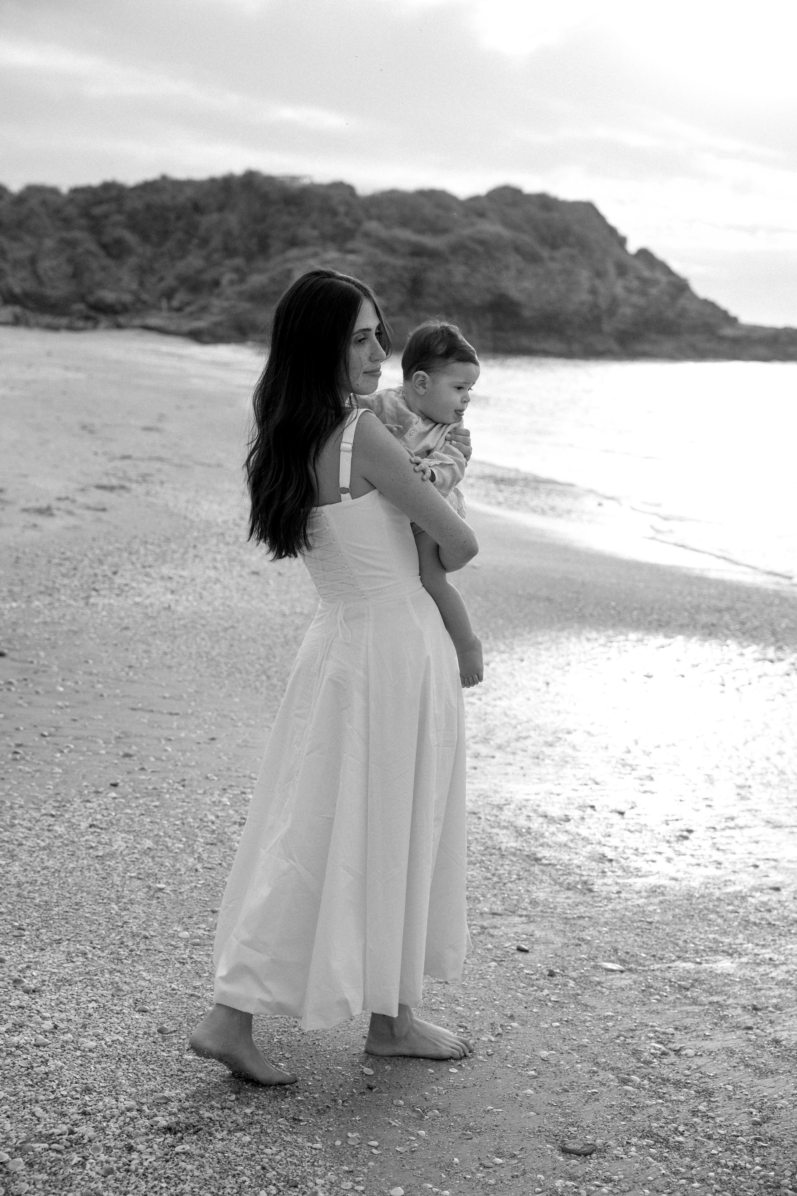 First year family photos near the sea. Главная