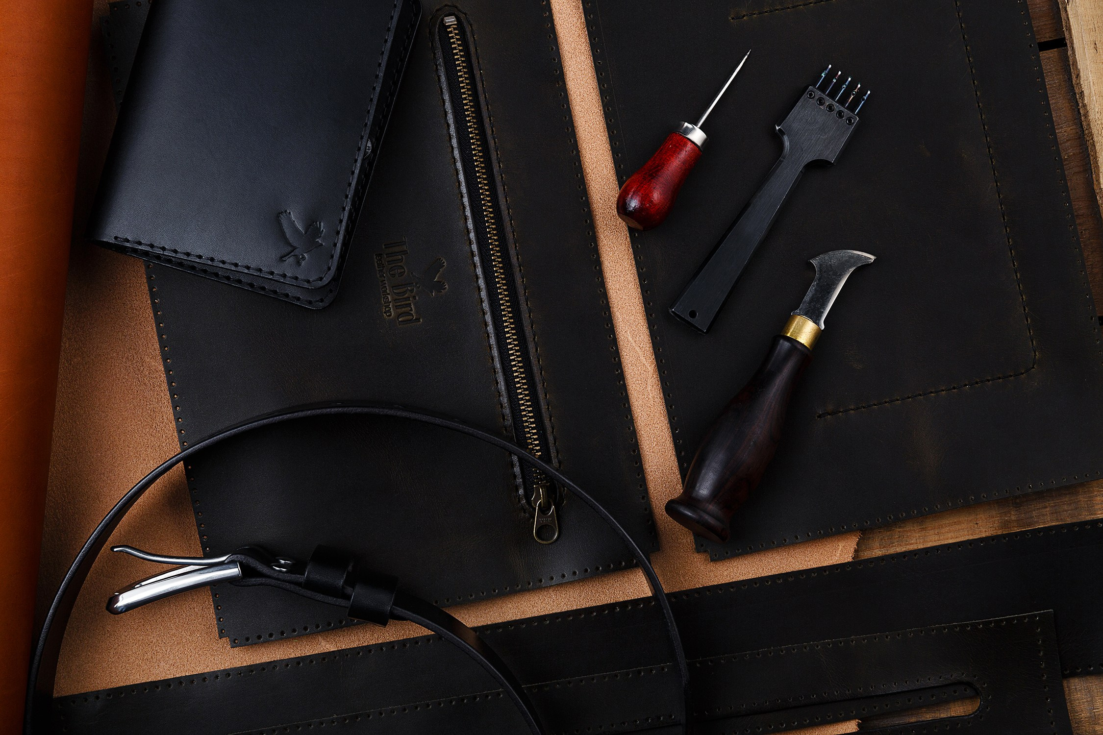 Рекламная фотосъёмка для сайта кожевенной мастерской. Профессиональный фотограф в Санкт-Петербурге. Сергей Пушкин