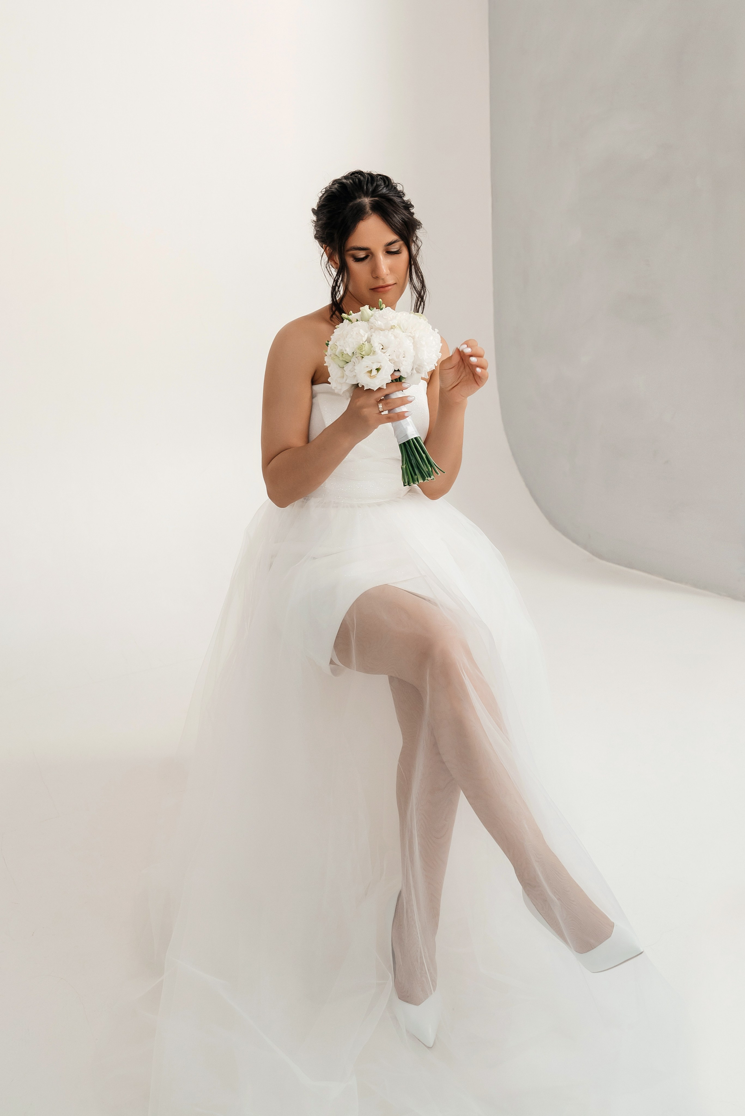 Полный летний свадебный день, прогулка на природе и в городе. Свадебный фотограф Елена Рякина