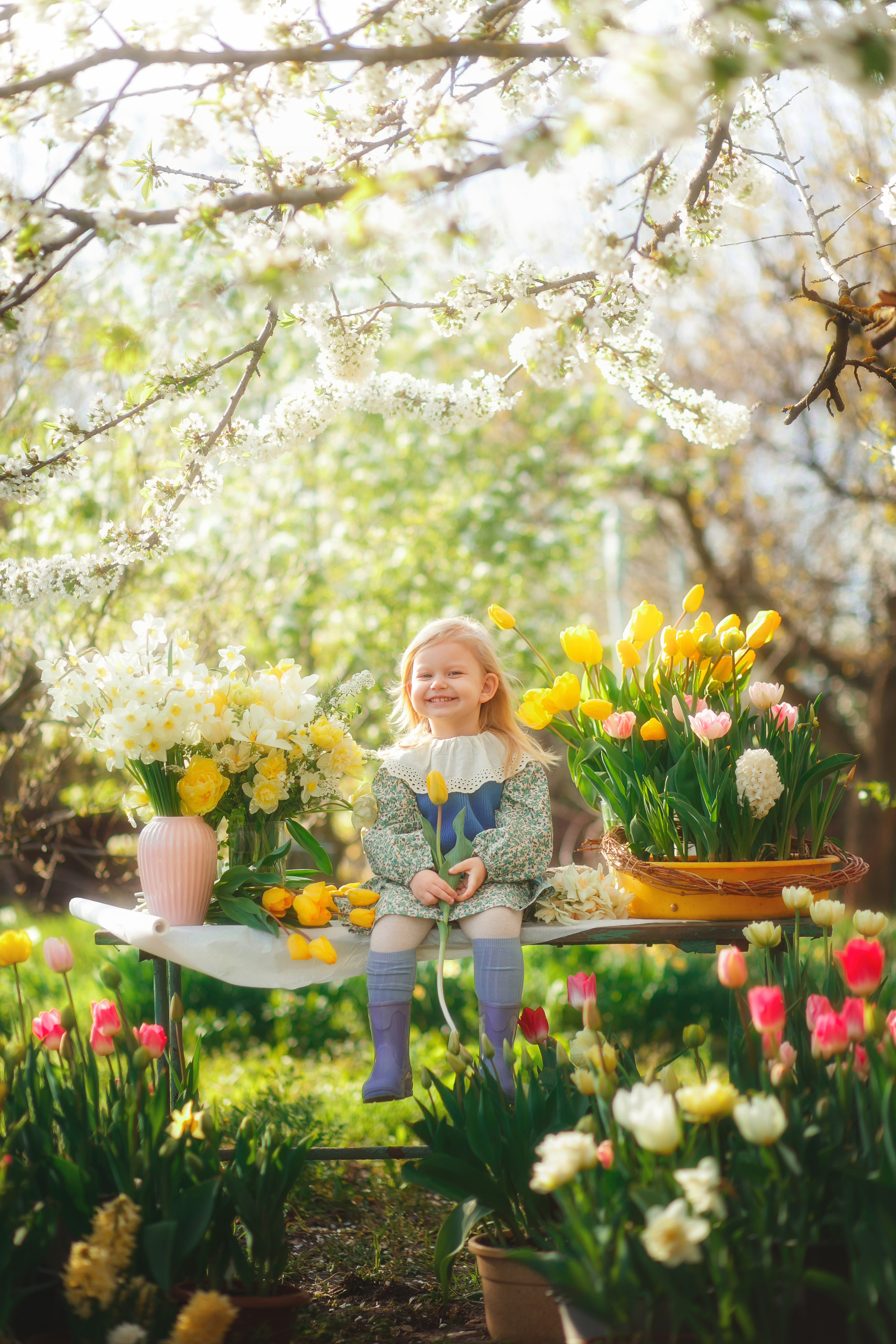 Ляля и тюльпаны. Свадебный и семейный фотограф  Новочеркасск Виктория Литвиненко