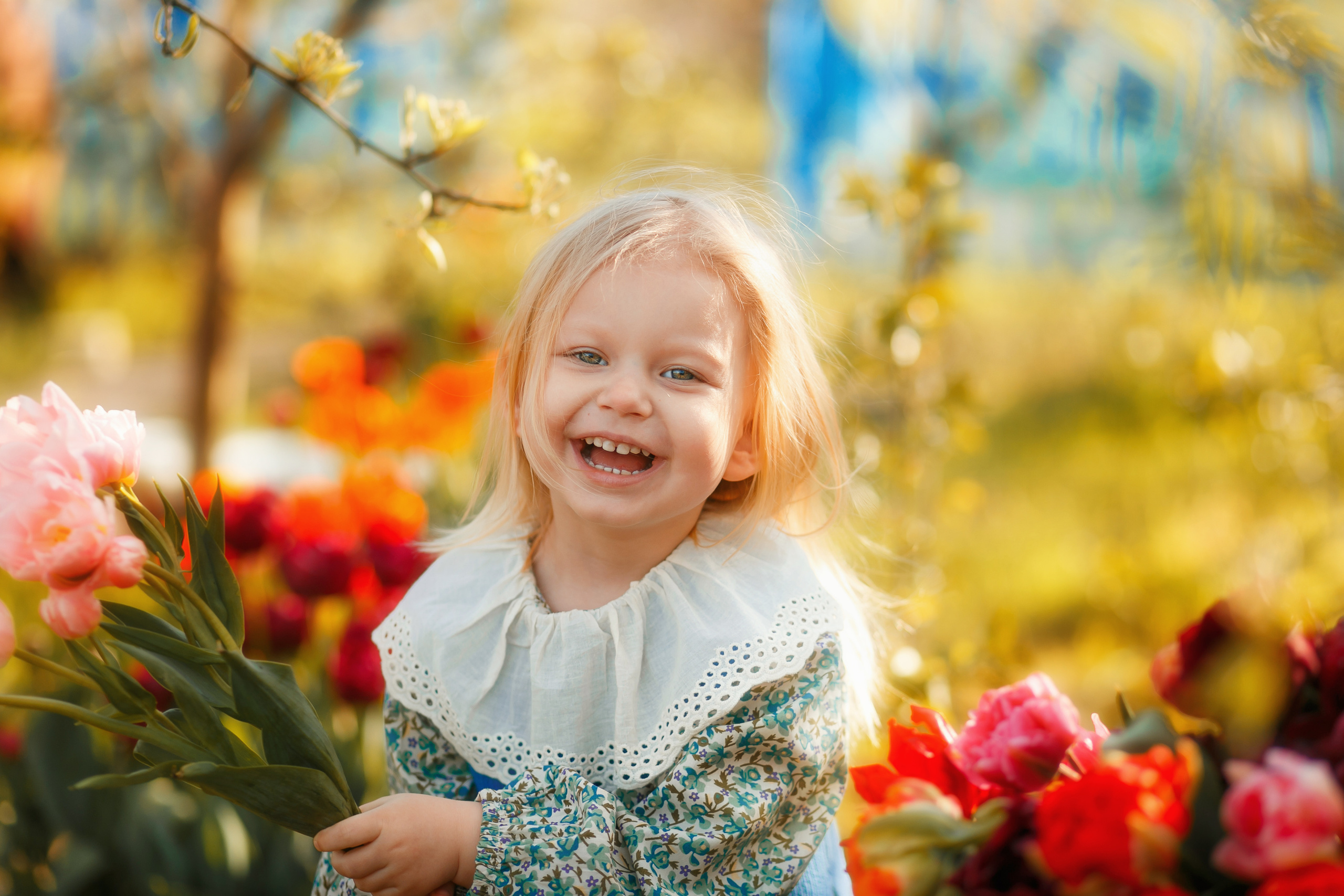 Ляля и тюльпаны. Свадебный и семейный фотограф  Новочеркасск Виктория Литвиненко