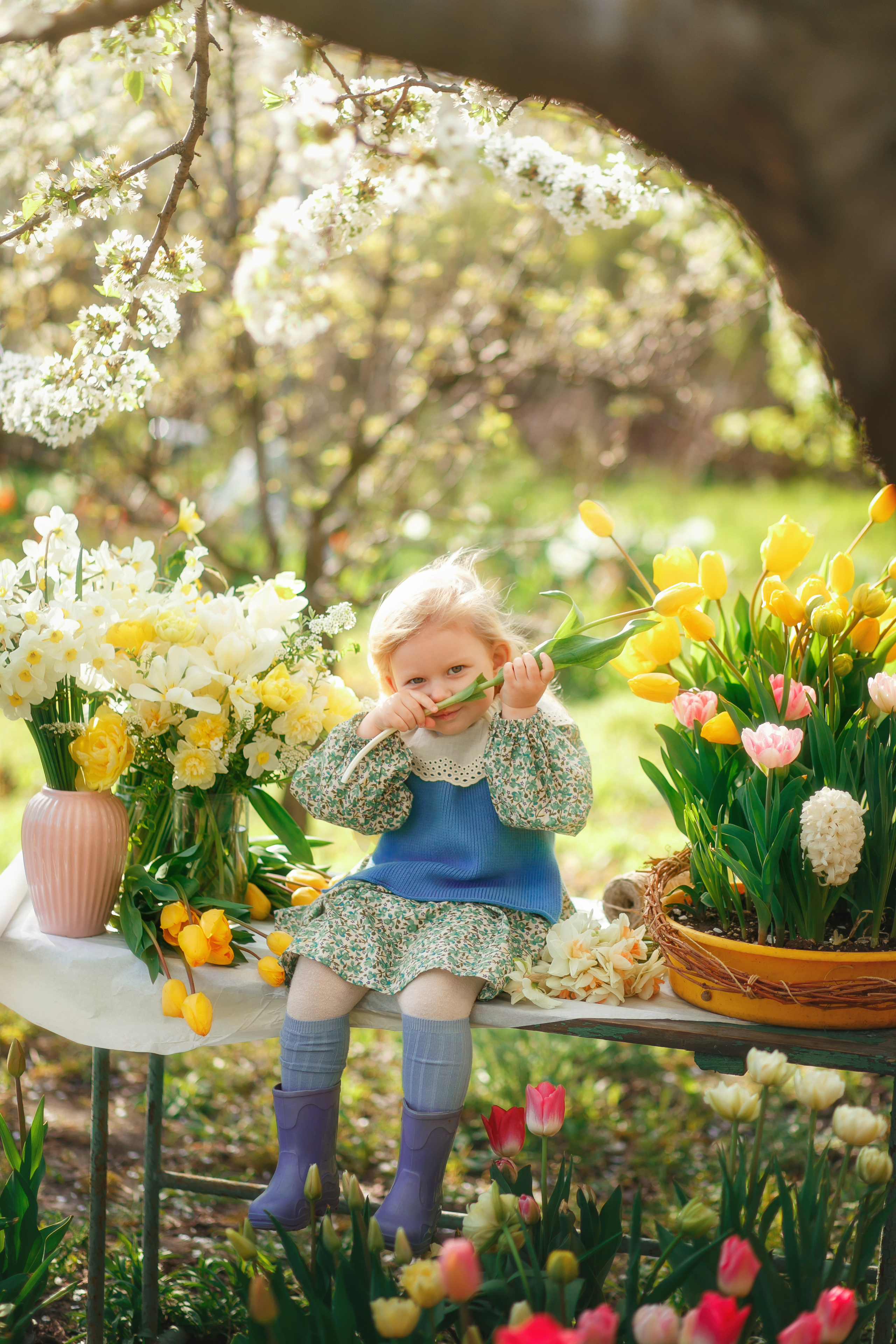 Ляля и тюльпаны. Свадебный и семейный фотограф  Новочеркасск Виктория Литвиненко