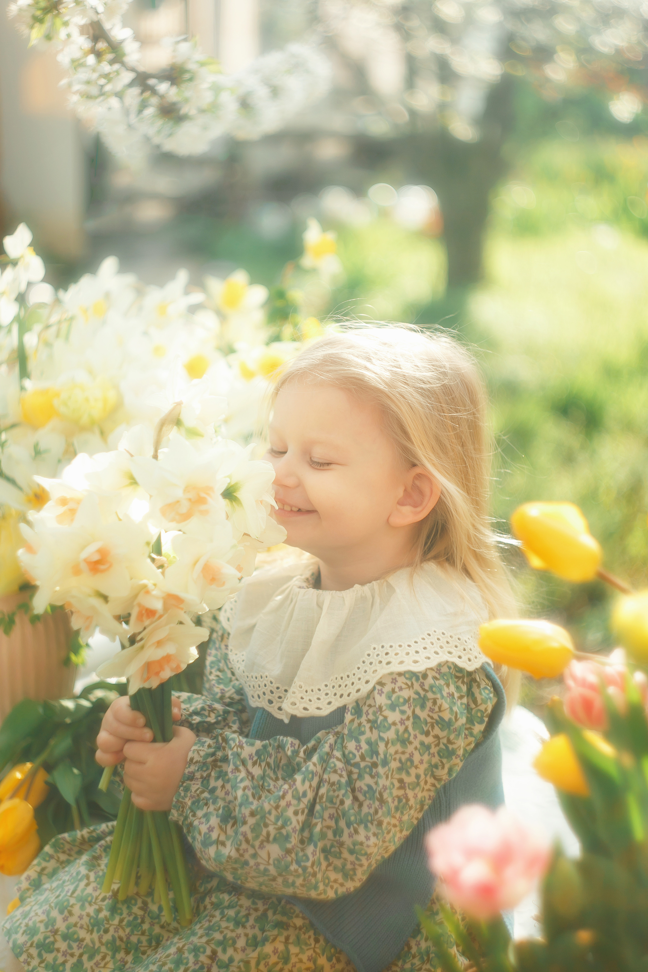 Ляля и тюльпаны. Свадебный и семейный фотограф  Новочеркасск Виктория Литвиненко