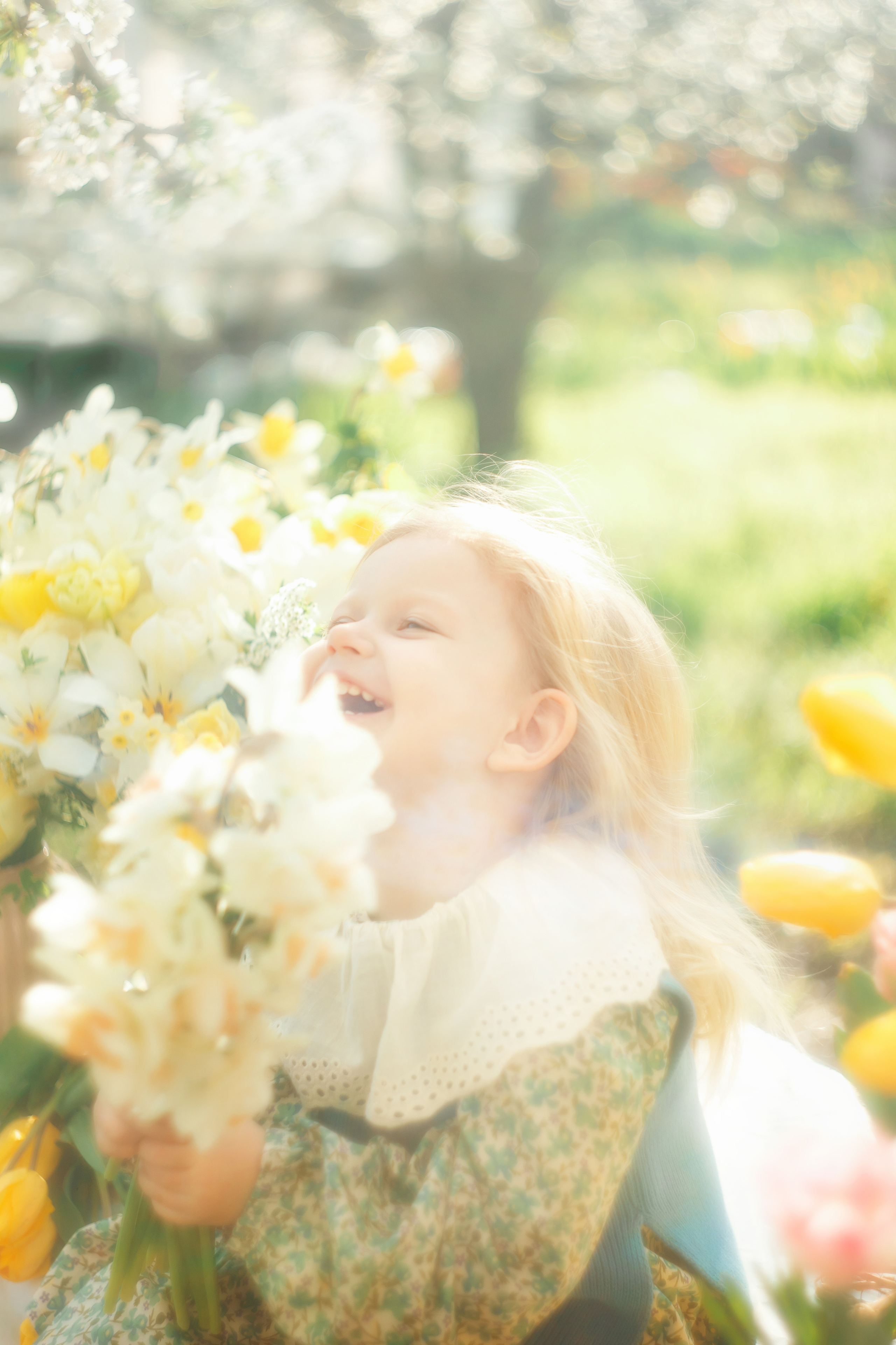 Ляля и тюльпаны. Свадебный и семейный фотограф  Новочеркасск Виктория Литвиненко