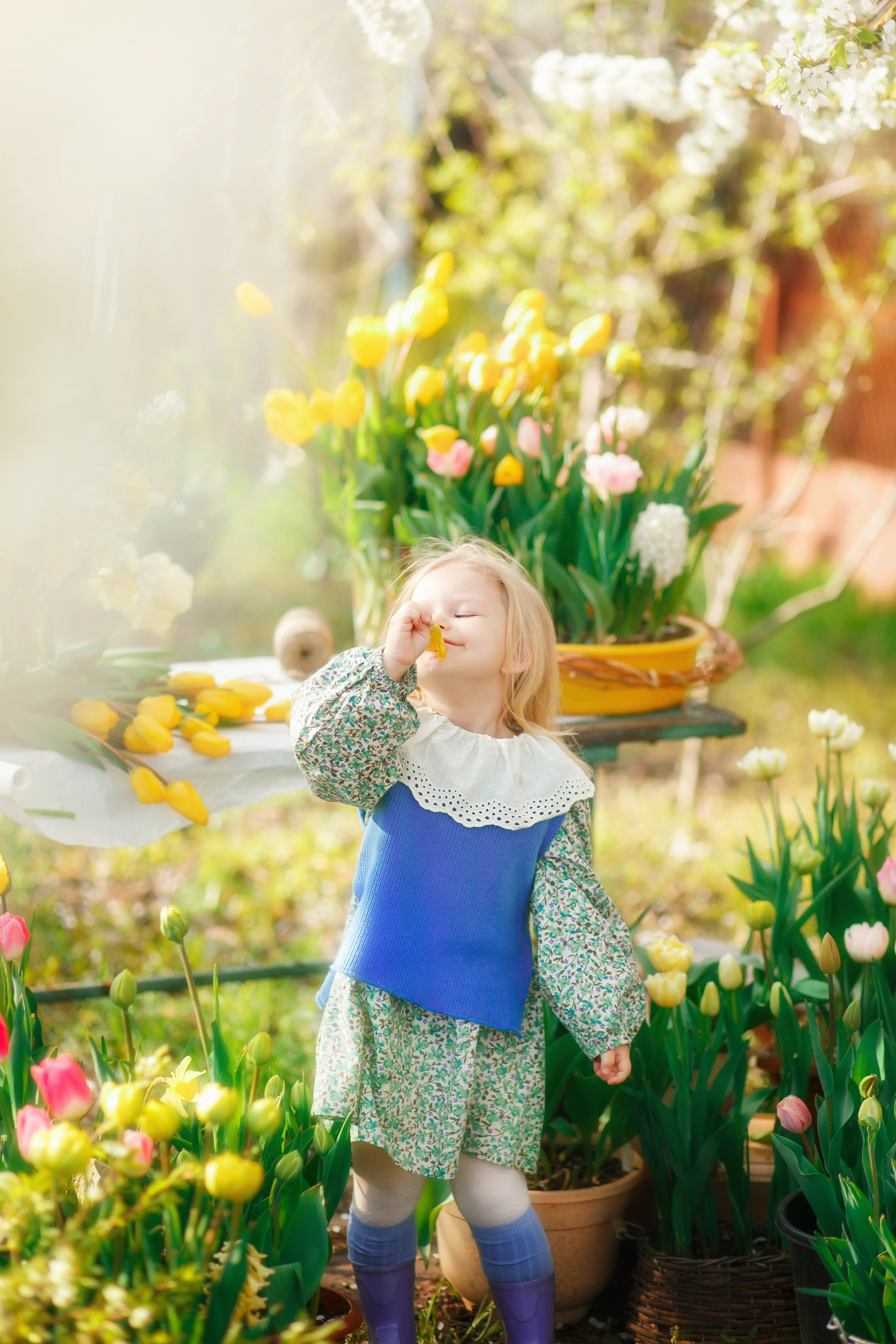 Ляля и тюльпаны. Свадебный и семейный фотограф  Новочеркасск Виктория Литвиненко