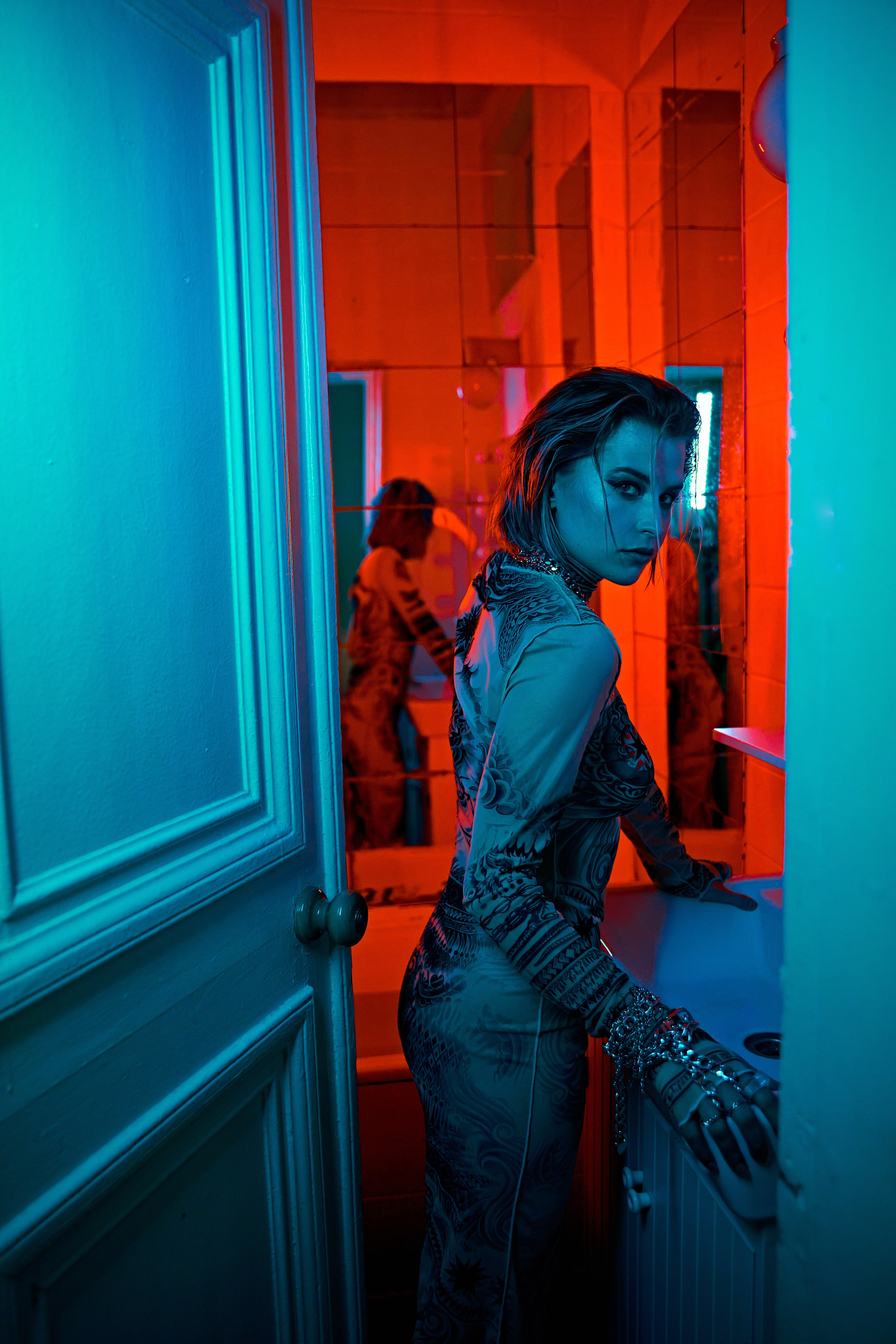 NIGHT OBSESSION. Yulia Otroschenko