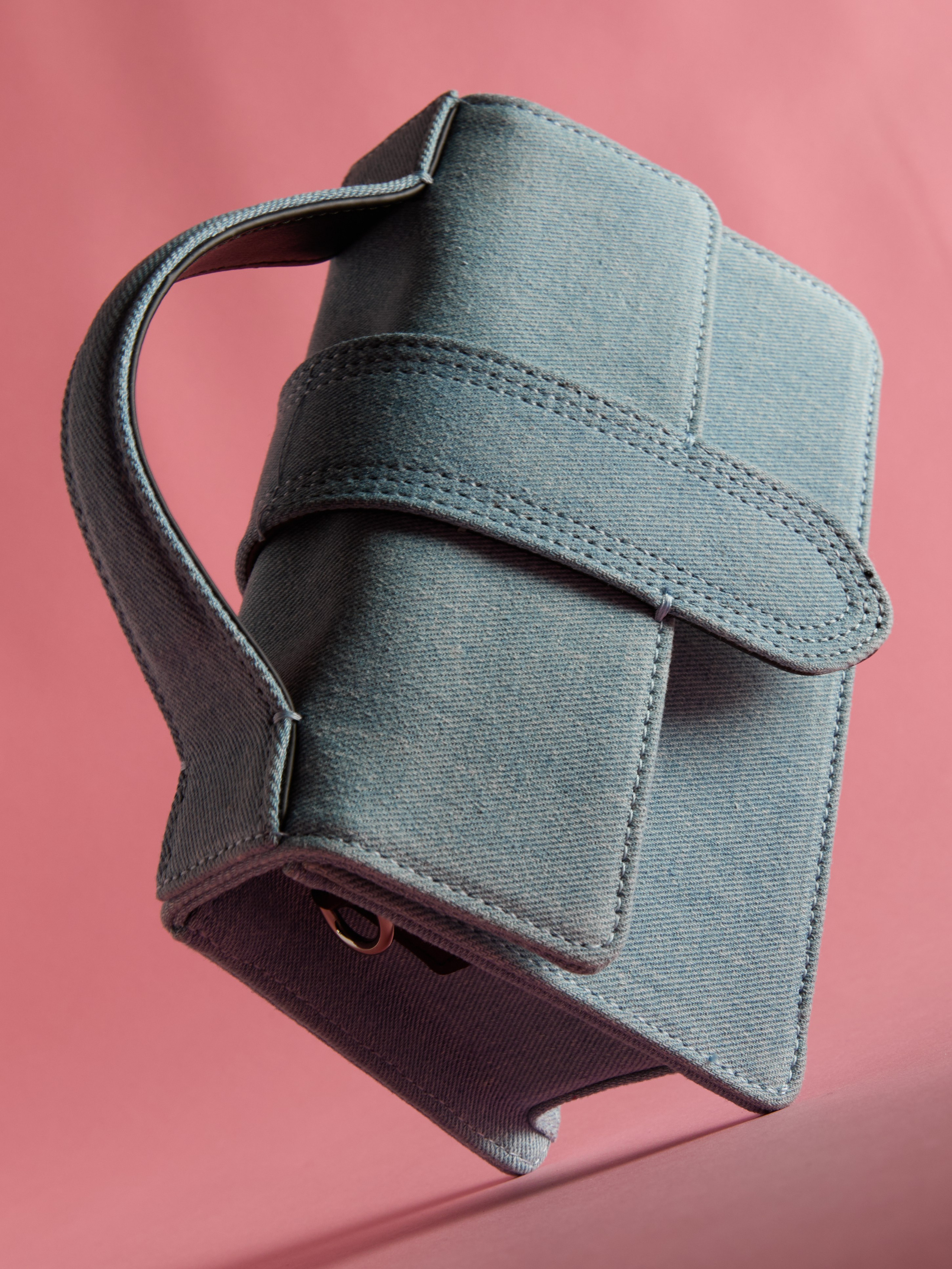 Предметный фотограф в Москве Евгений Шубин