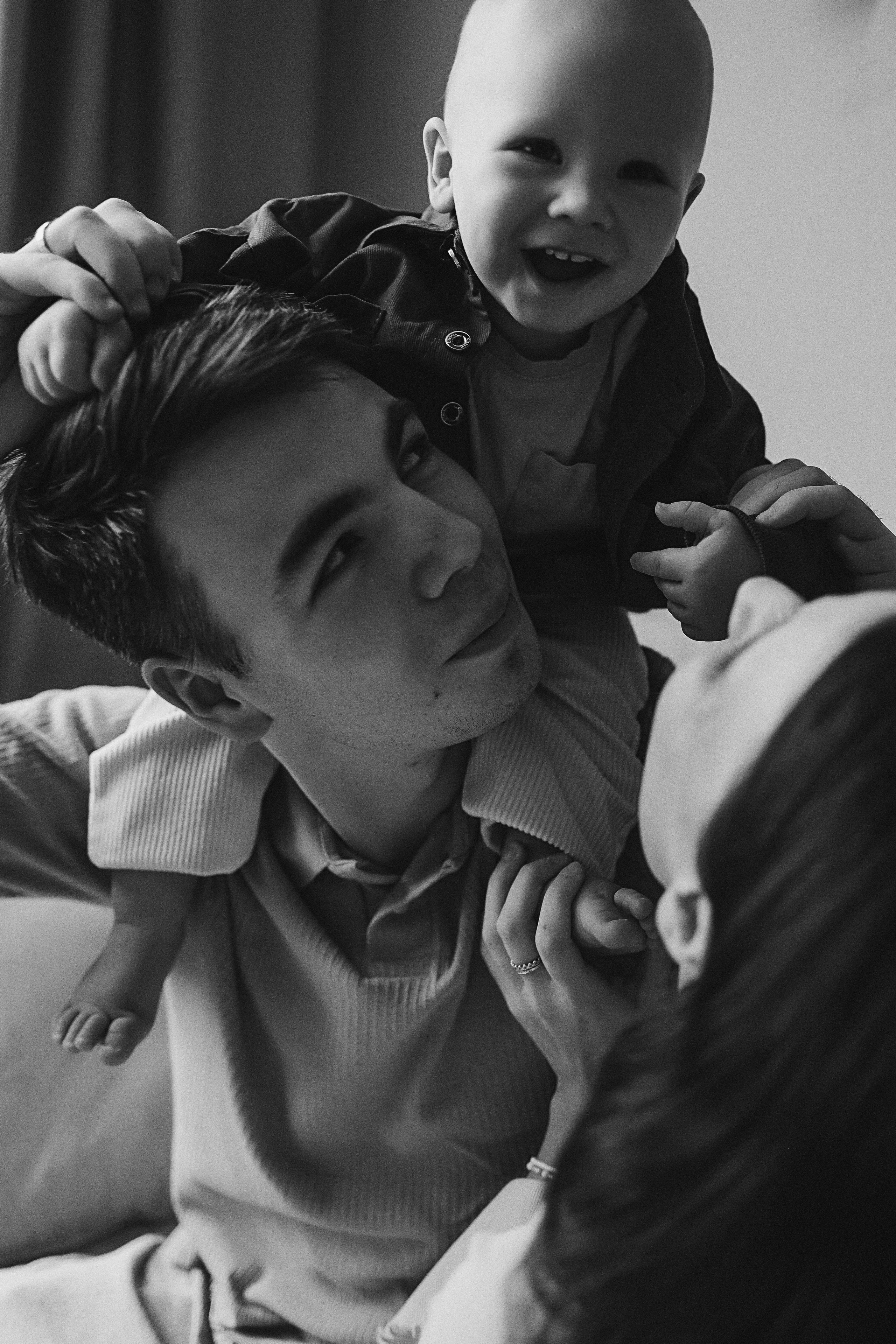 1 год Леону. Семейный фотограф Тюмень, фотограф на роды Салмина Мария