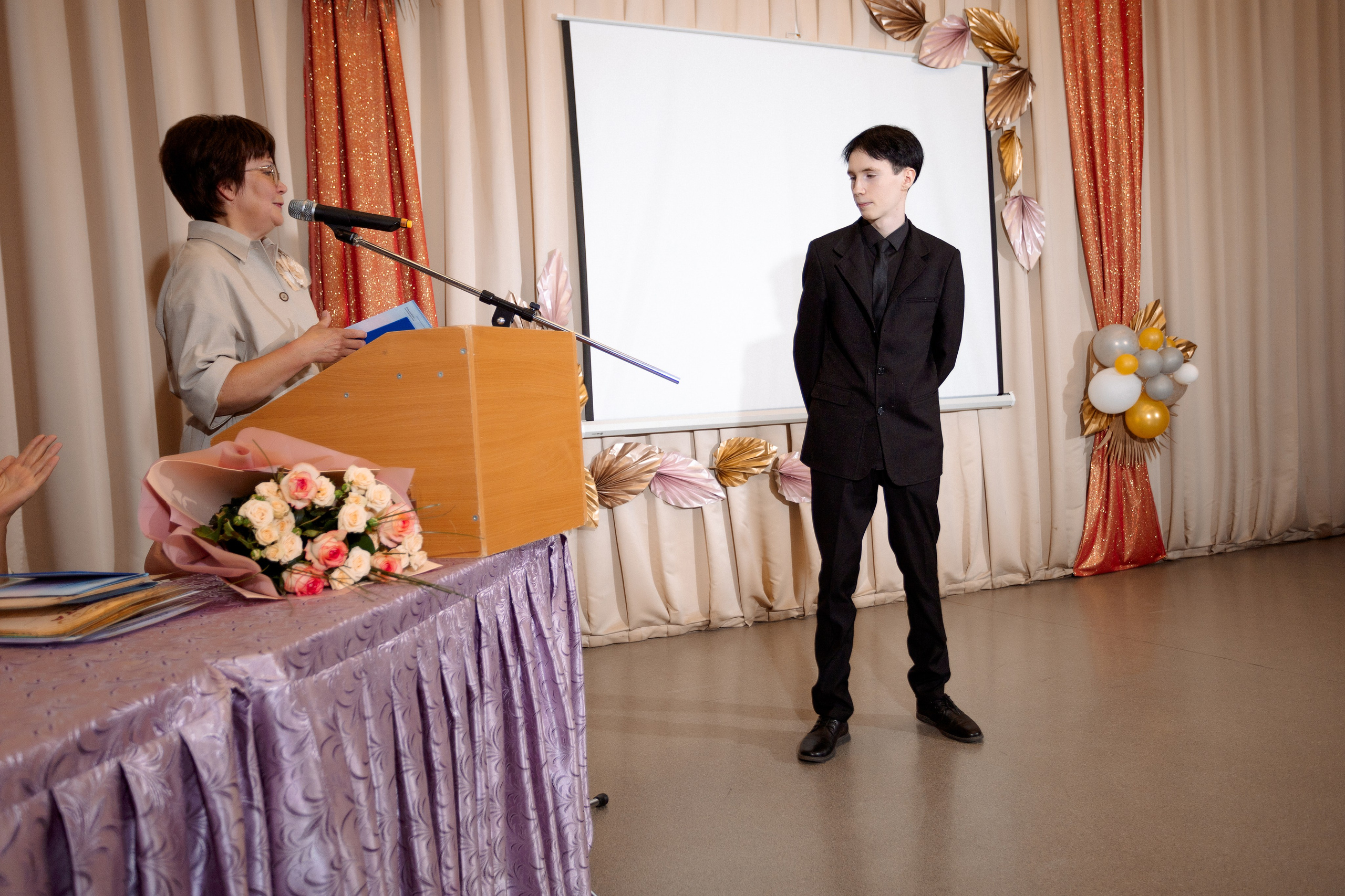 ВРУЧЕНИЕ АТТЕСТАТОВ: Пример. Все фото. Профессиональный фотограф в Ижевске Леша Петров